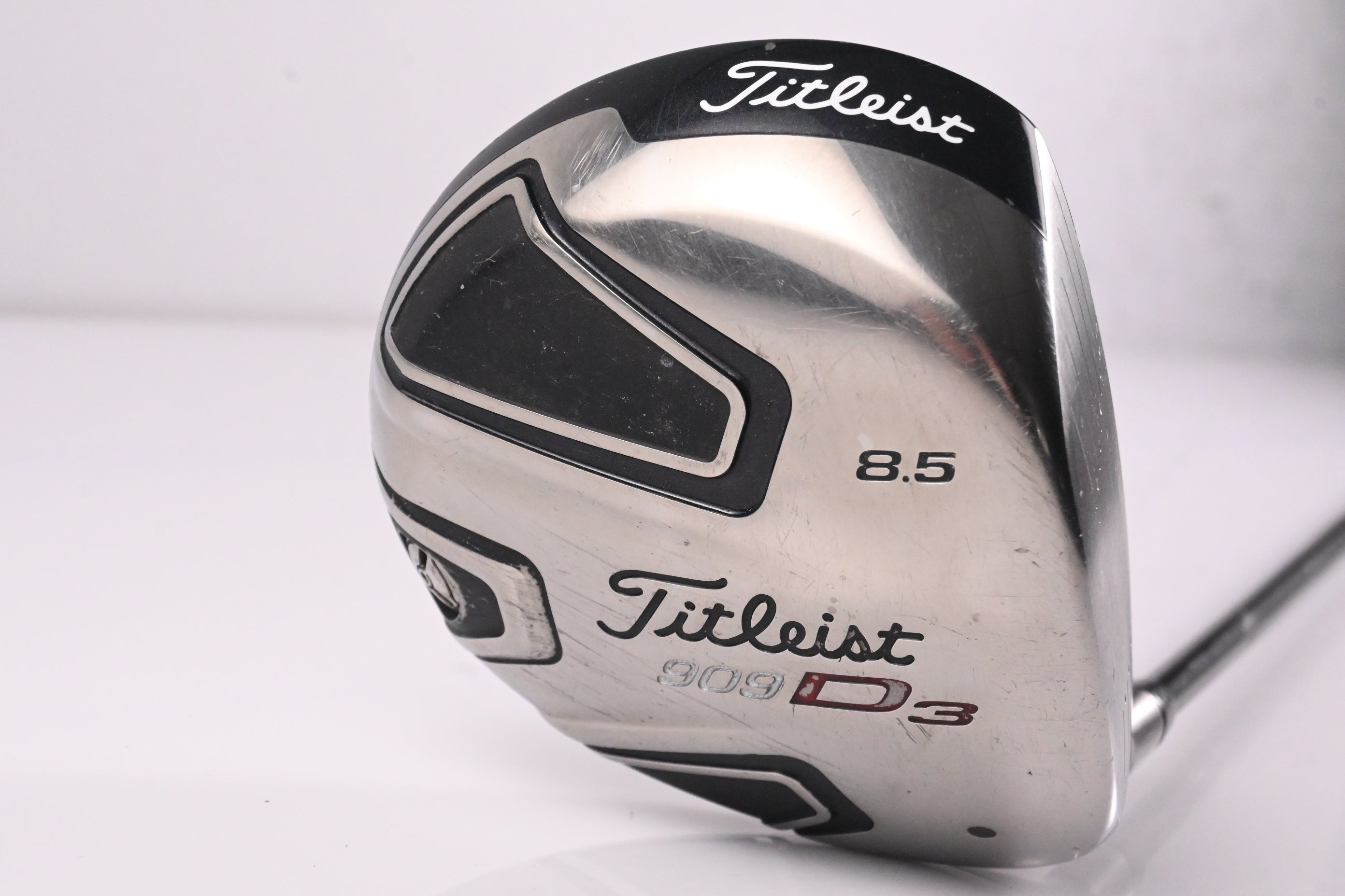 Titleist 909 D3 Driver / 8.5 Degree / Stiff Flex Aldila VooDoo Shaft