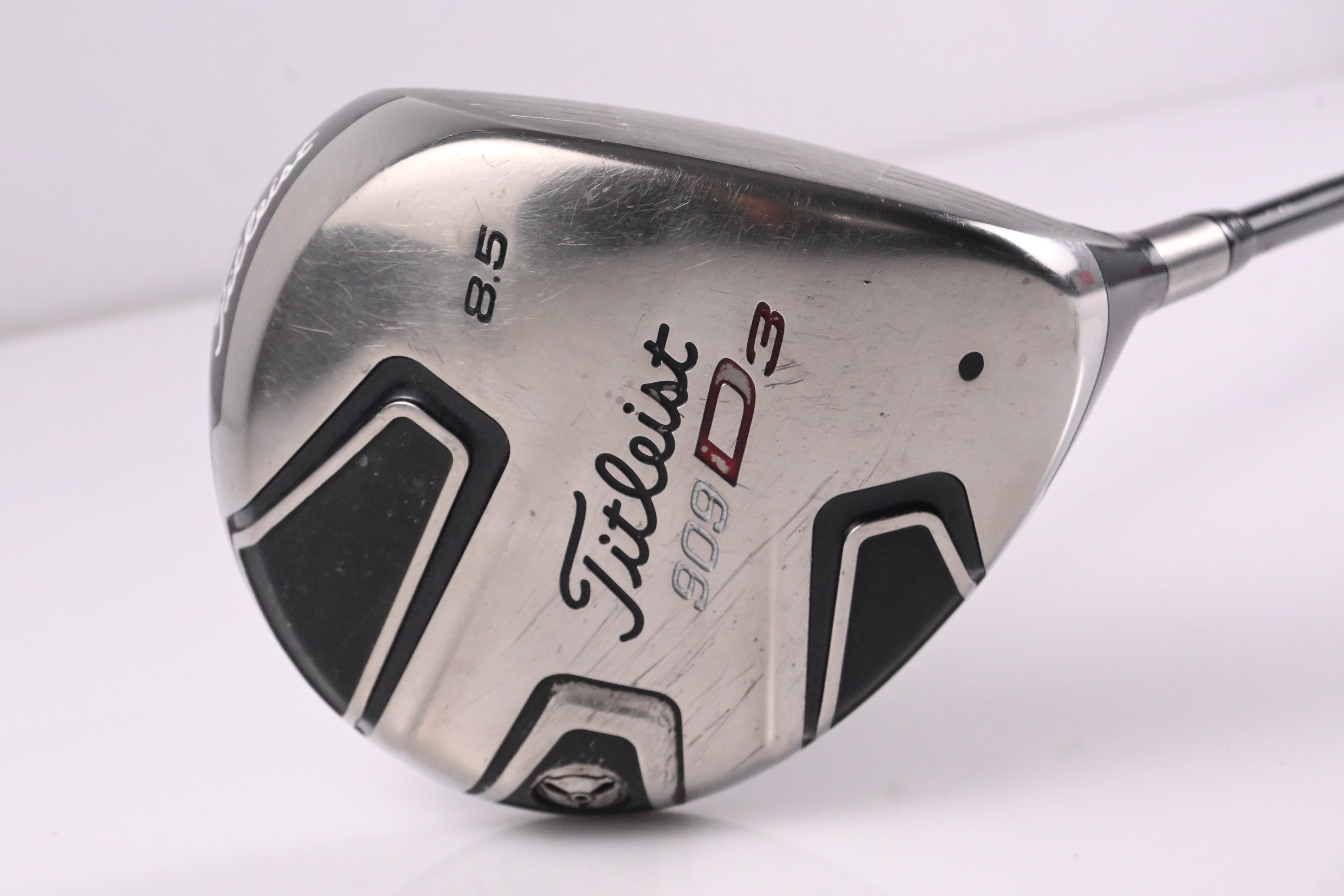 Titleist 909 D3 Driver / 8.5 Degree / Stiff Flex Aldila VooDoo Shaft
