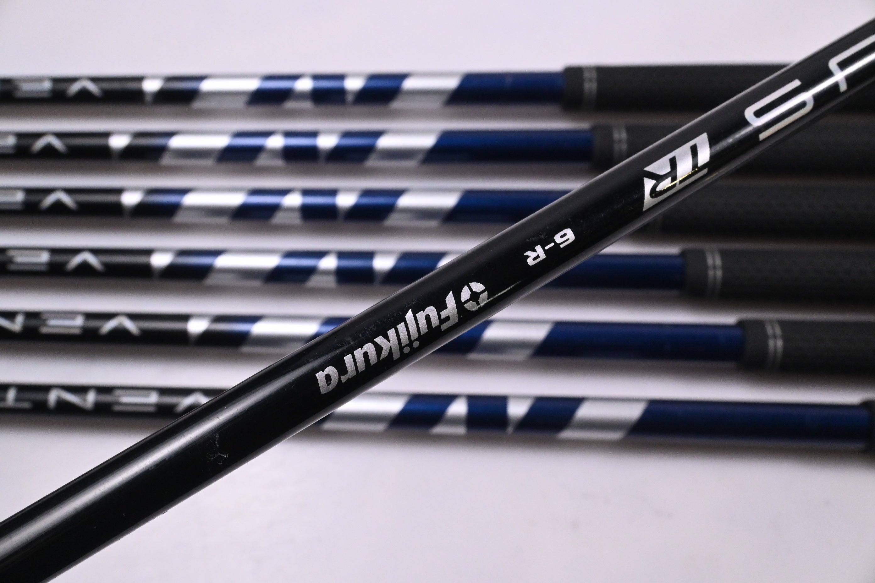 Taylormade Qi Irons / 5-PW+SW / Regular Flex Ventus TR Blue 6 Shafts