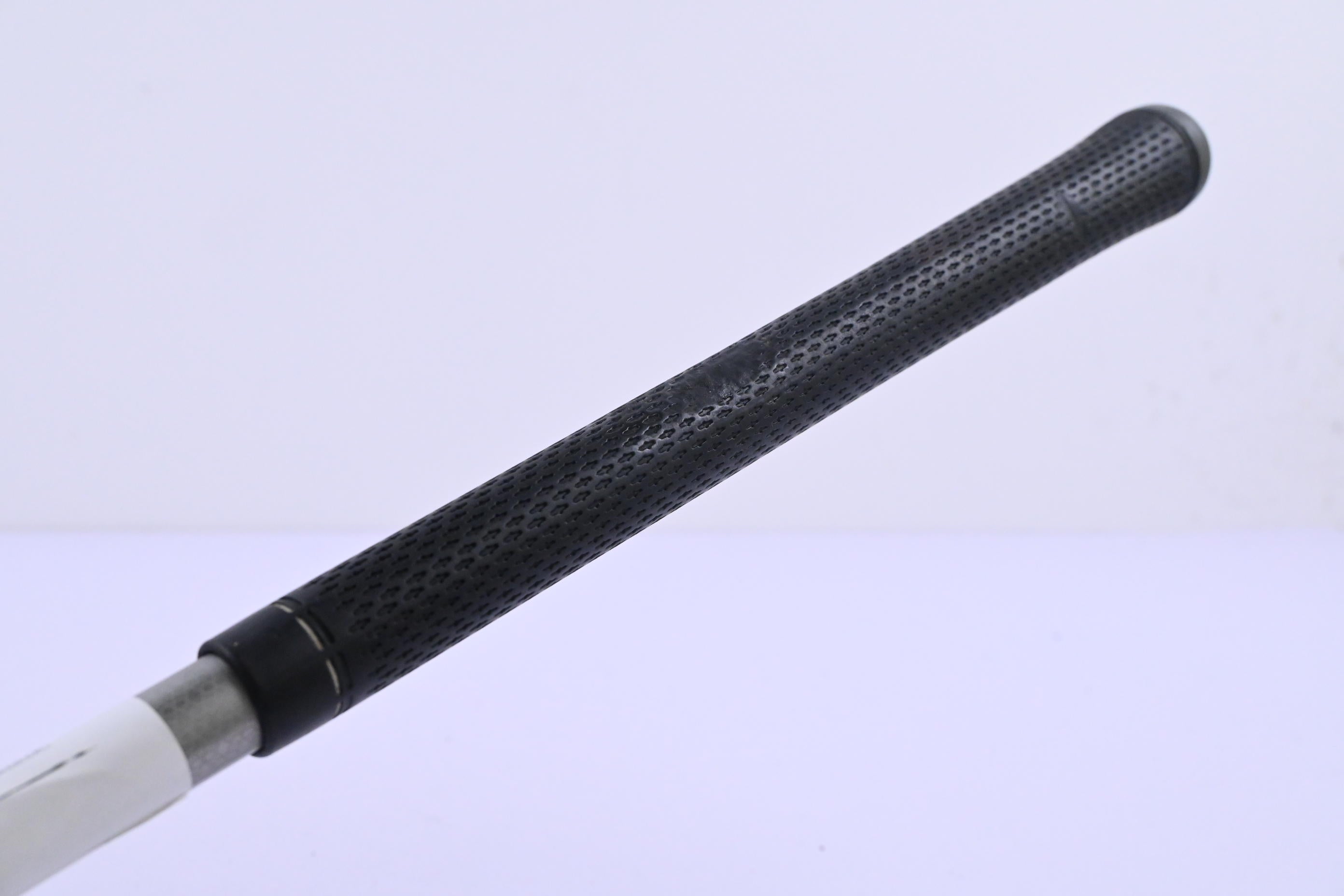 Titleist 915 D2 Driver / 9.5 Degree / Stiff Flex Diamana S+ 60 Shaft