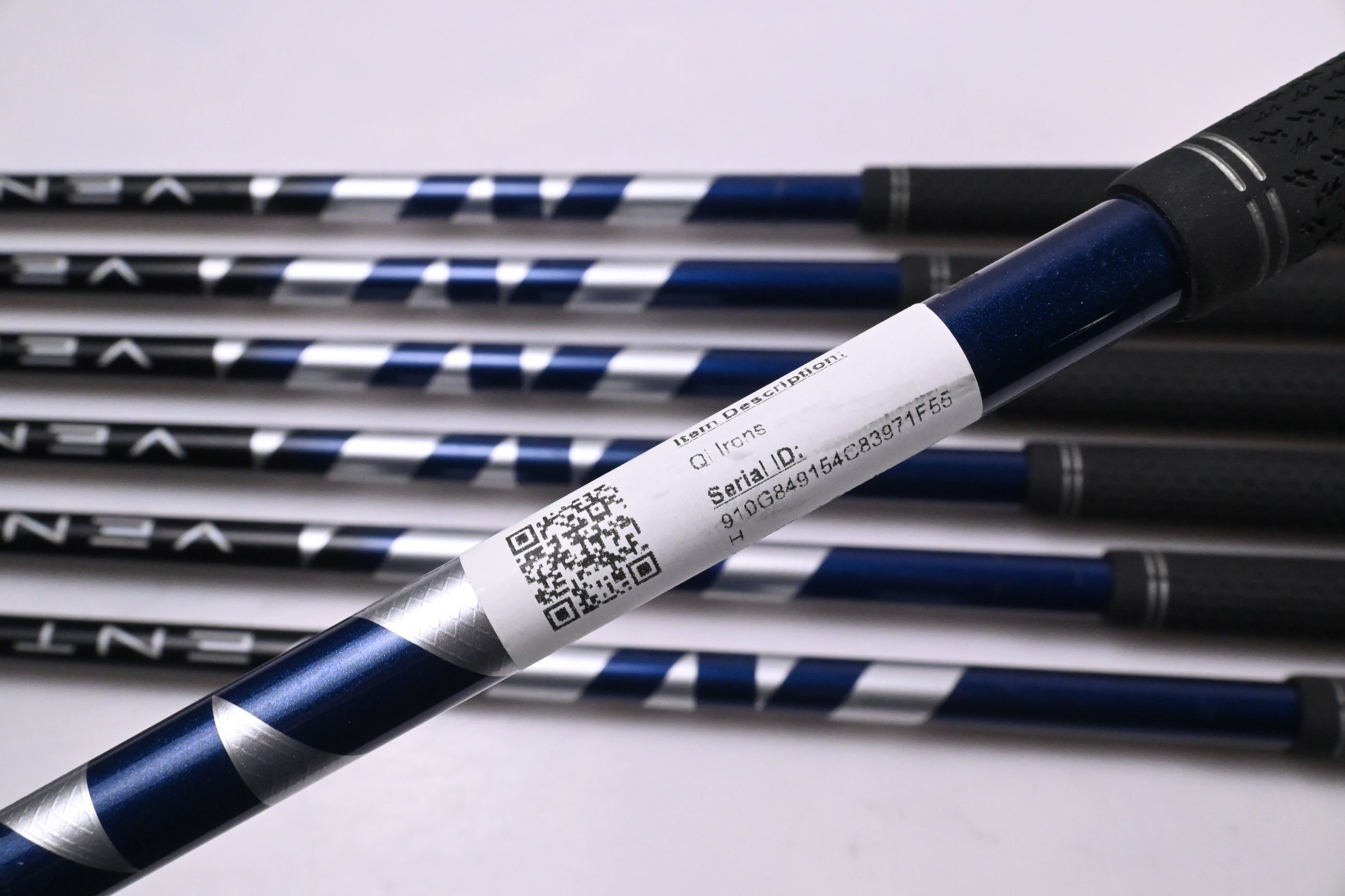 Taylormade Qi Irons / 5-PW+SW / Regular Flex Ventus TR Blue 6 Shafts