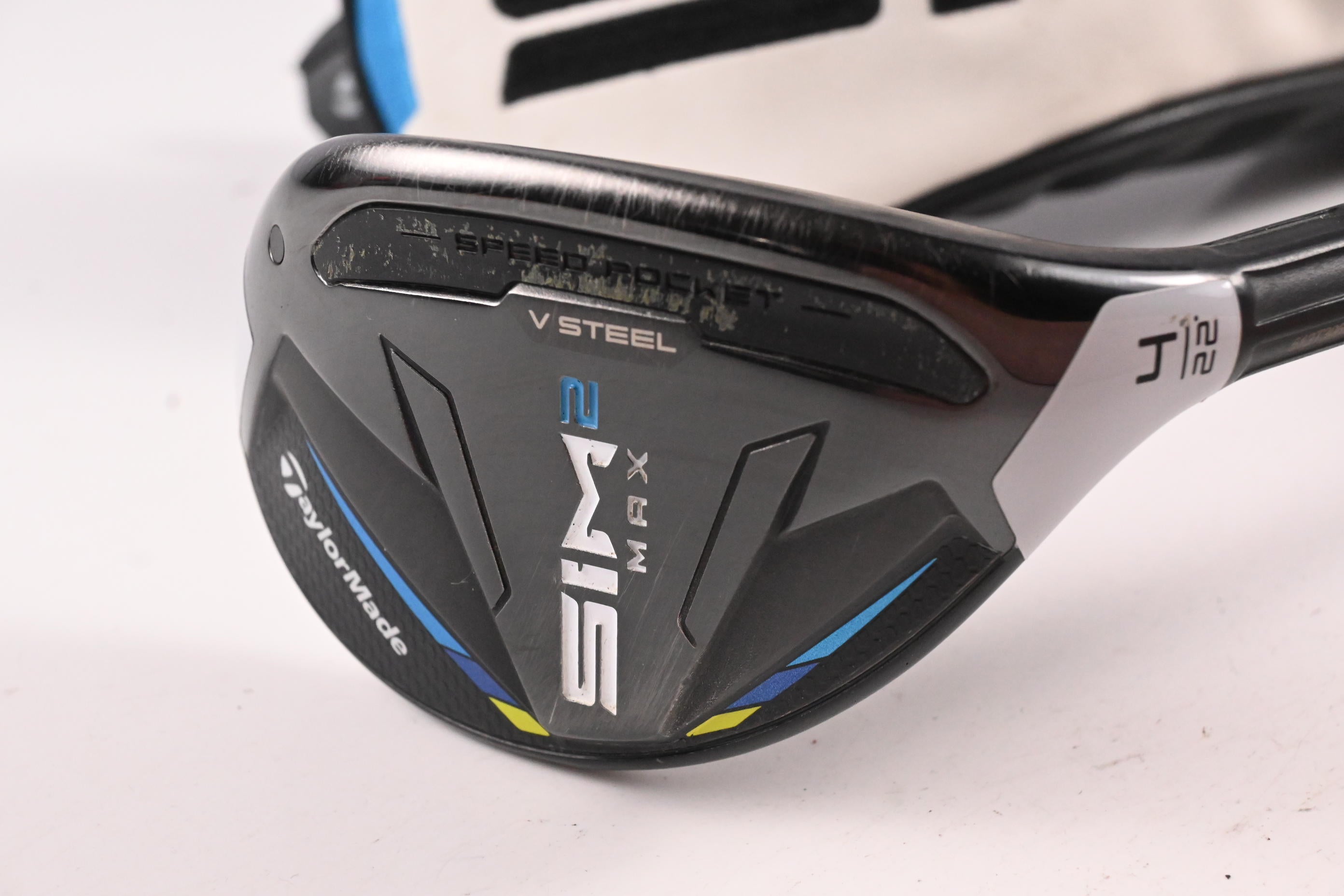 Taylormade SIM2 Max #4 Hybrid / 22 Degree / Stiff Flex Fujikura Ventus Blue 7