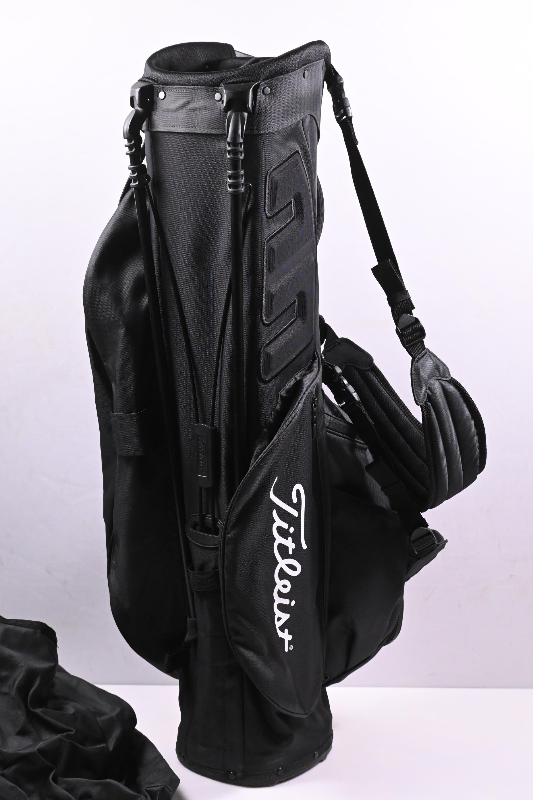 Titleist Players 4 Stand Bag / 4-Way Divider / Black