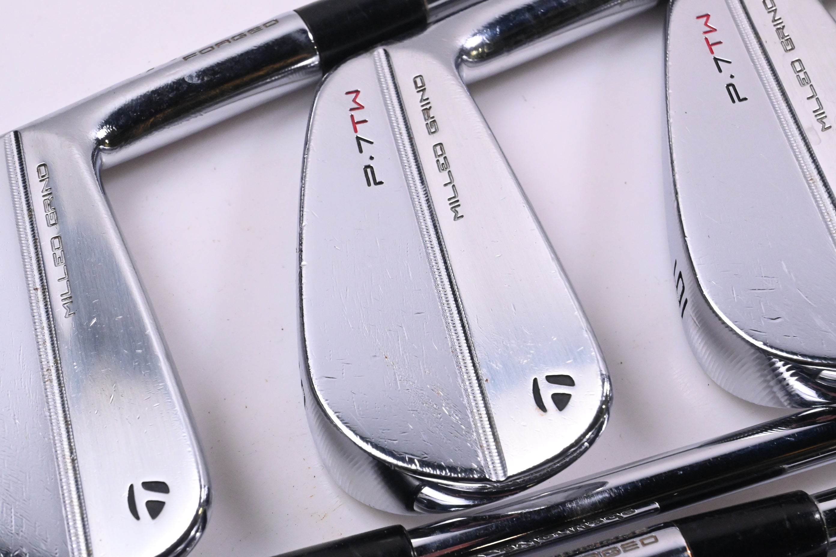 Taylormade P7TW Irons / 4-PW / Regular Flex Dynamic Gold DST 98 Shafts