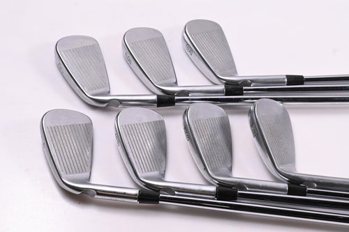 Ping i500 Irons / 4-PW / Blue Dot / Regular Flex Dynamic Gold 105 R300 Shafts