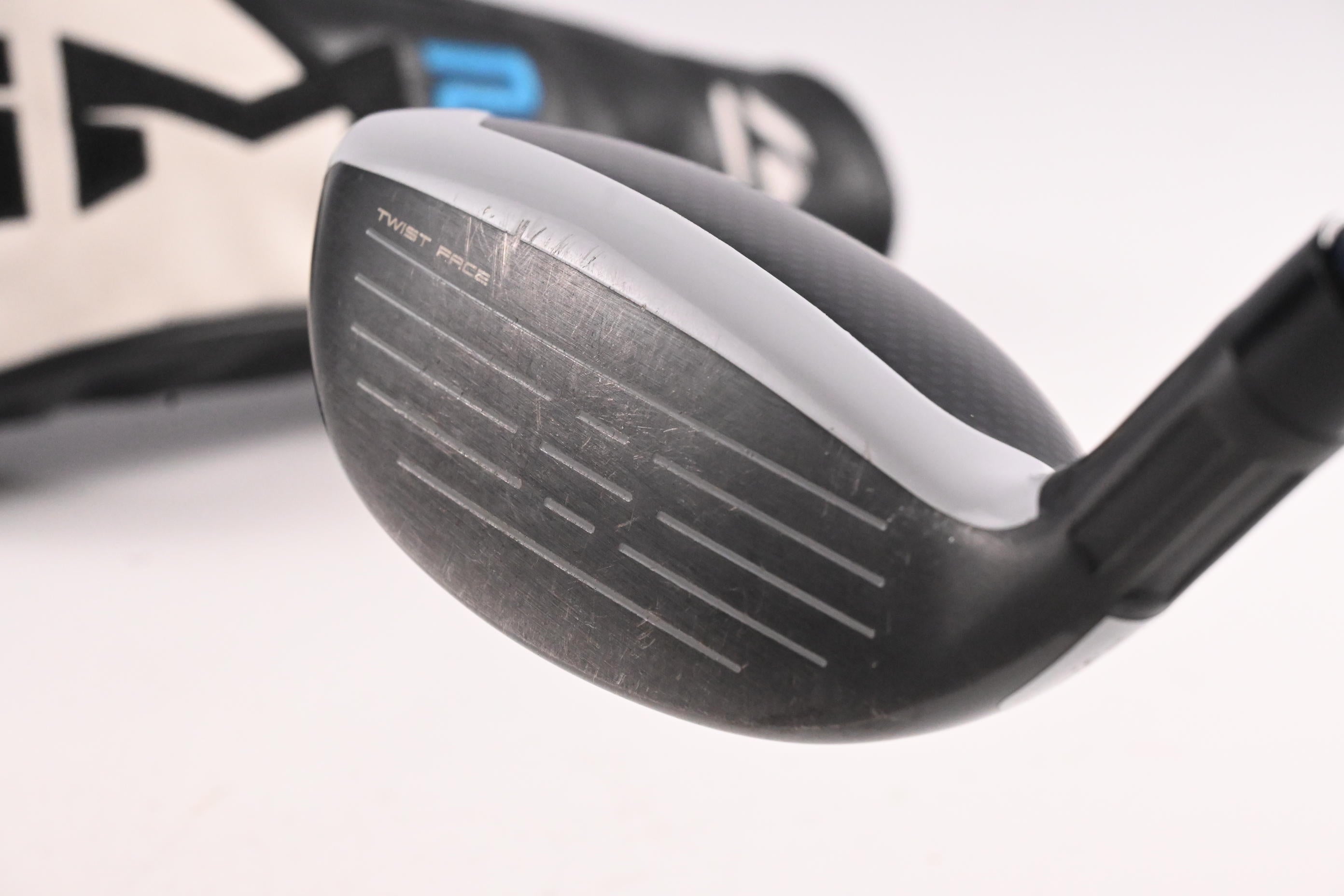Taylormade SIM2 Max #4 Hybrid / 22 Degree / Stiff Flex Fujikura Ventus Blue 7