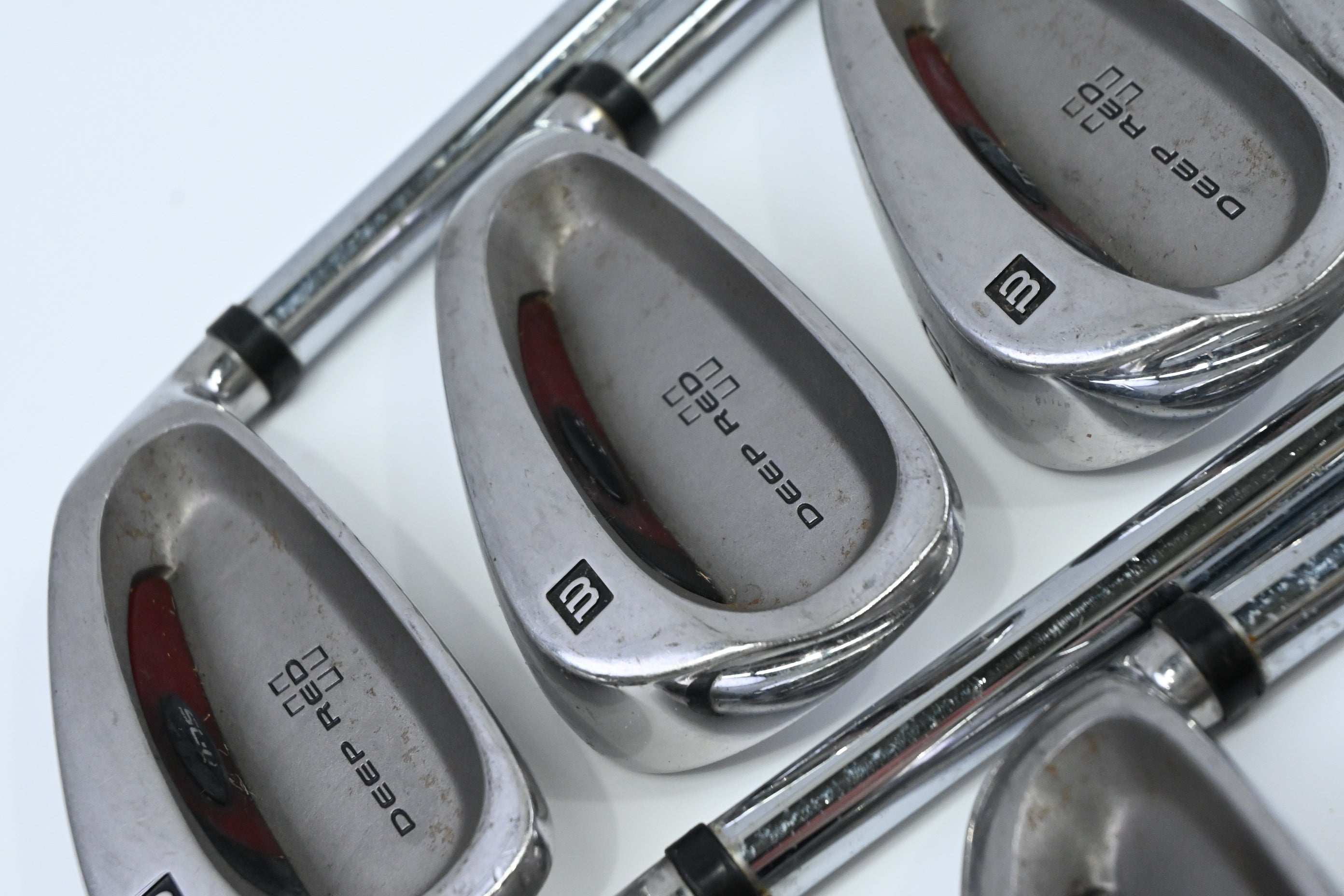 Wilson Deep Red II Irons / 3-PW+GW+SW / Regular Flex Step Control .450 Shafts