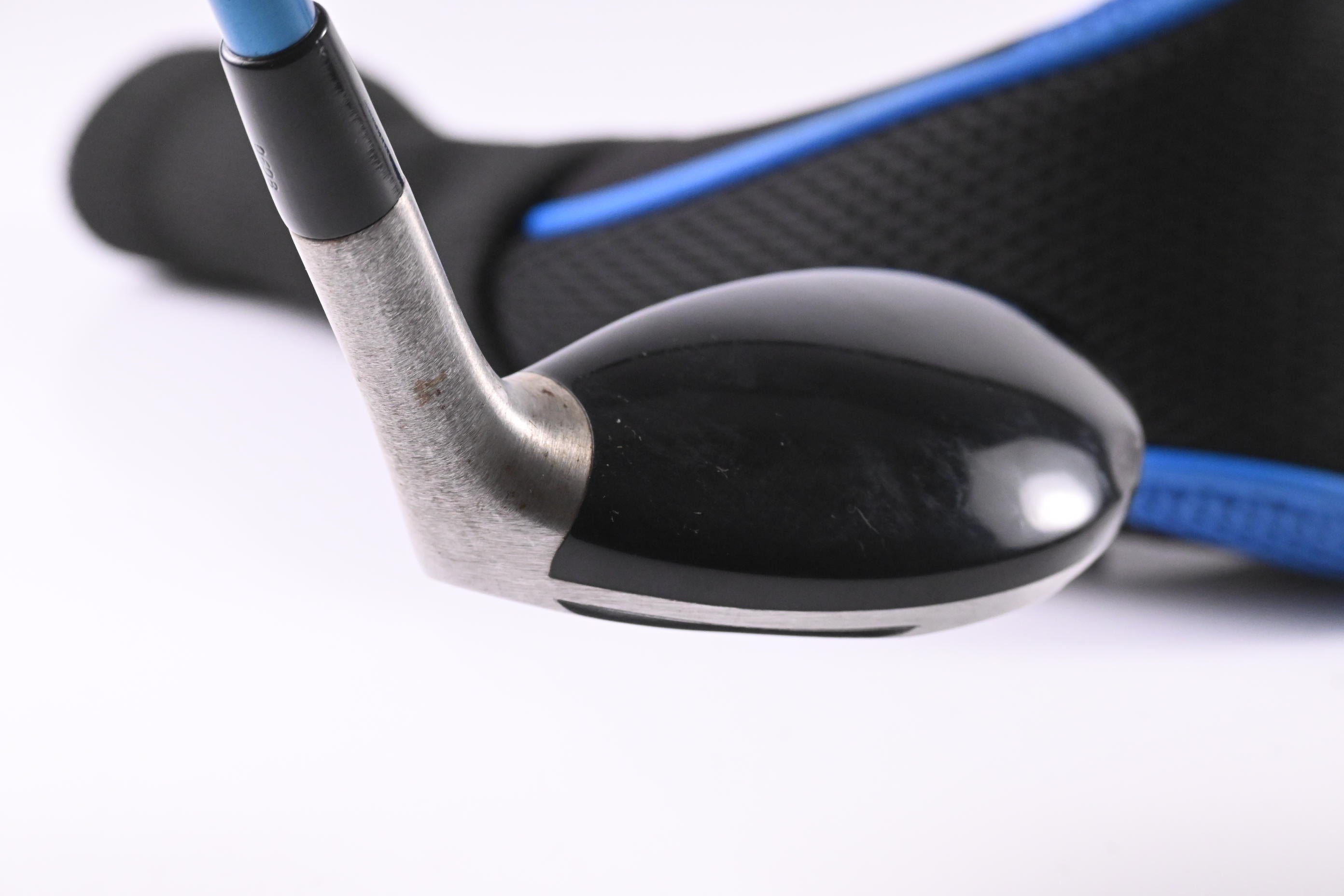 Titleist 585.H #3 Hybrid / 21 Degree / Regular Flex Aldila VS Proto 80 Shaft