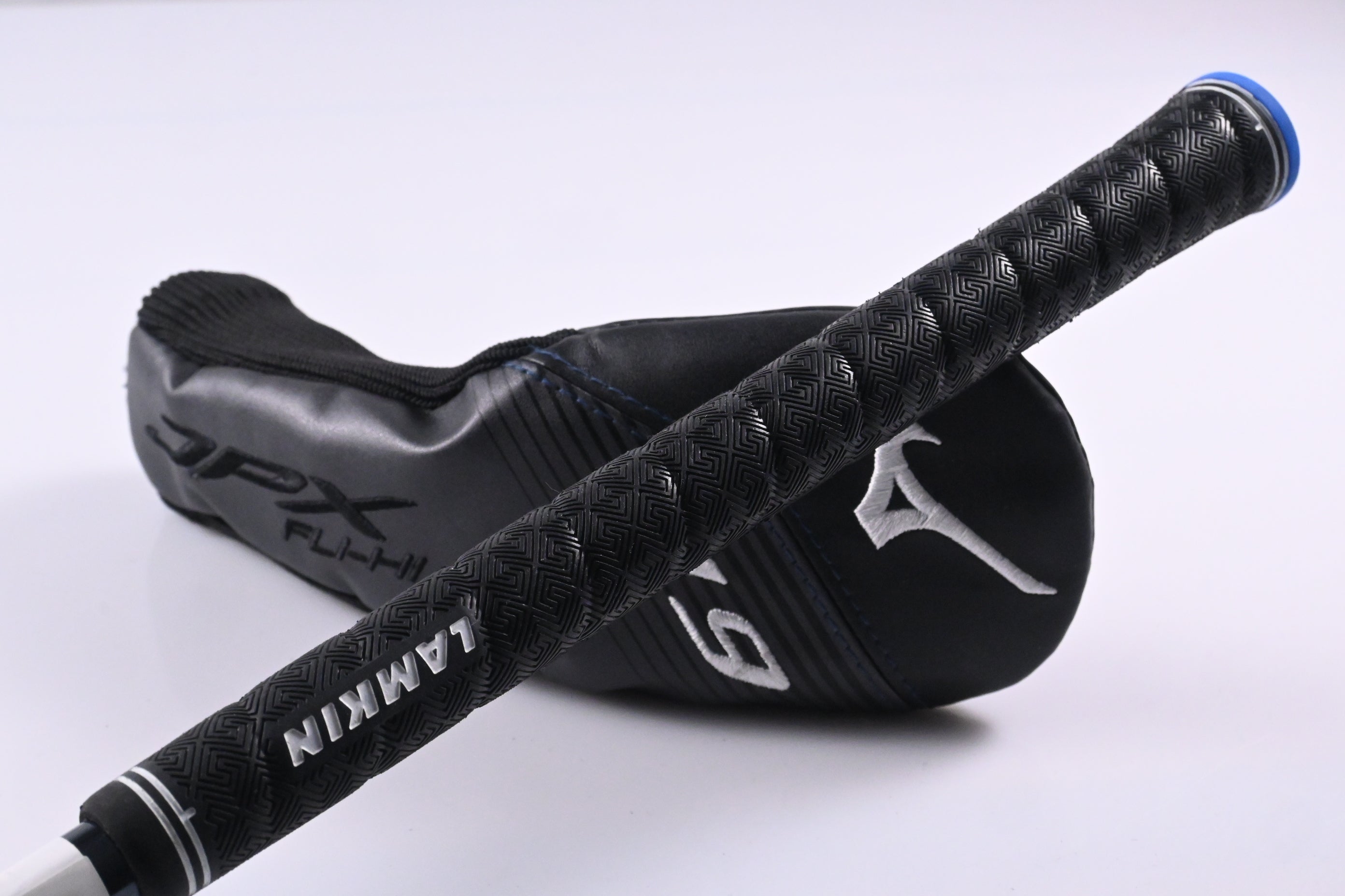 Mizuno JPX 925 Fli-Hi #4 Hybrid / 19 Degree / Senior Flex UST Recoil DART ESX 60