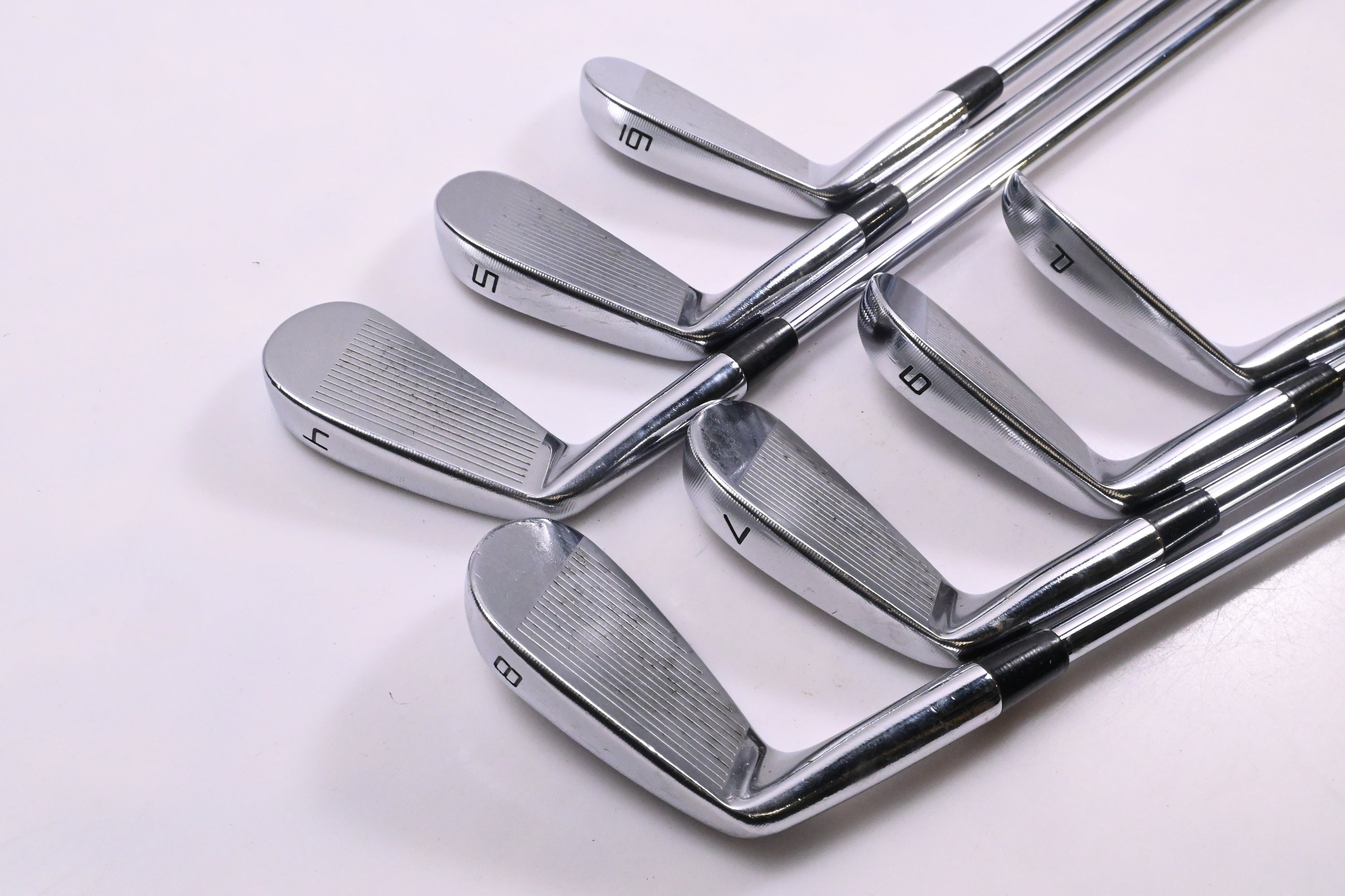Taylormade P7TW Irons / 4-PW / Regular Flex Dynamic Gold DST 98 Shafts
