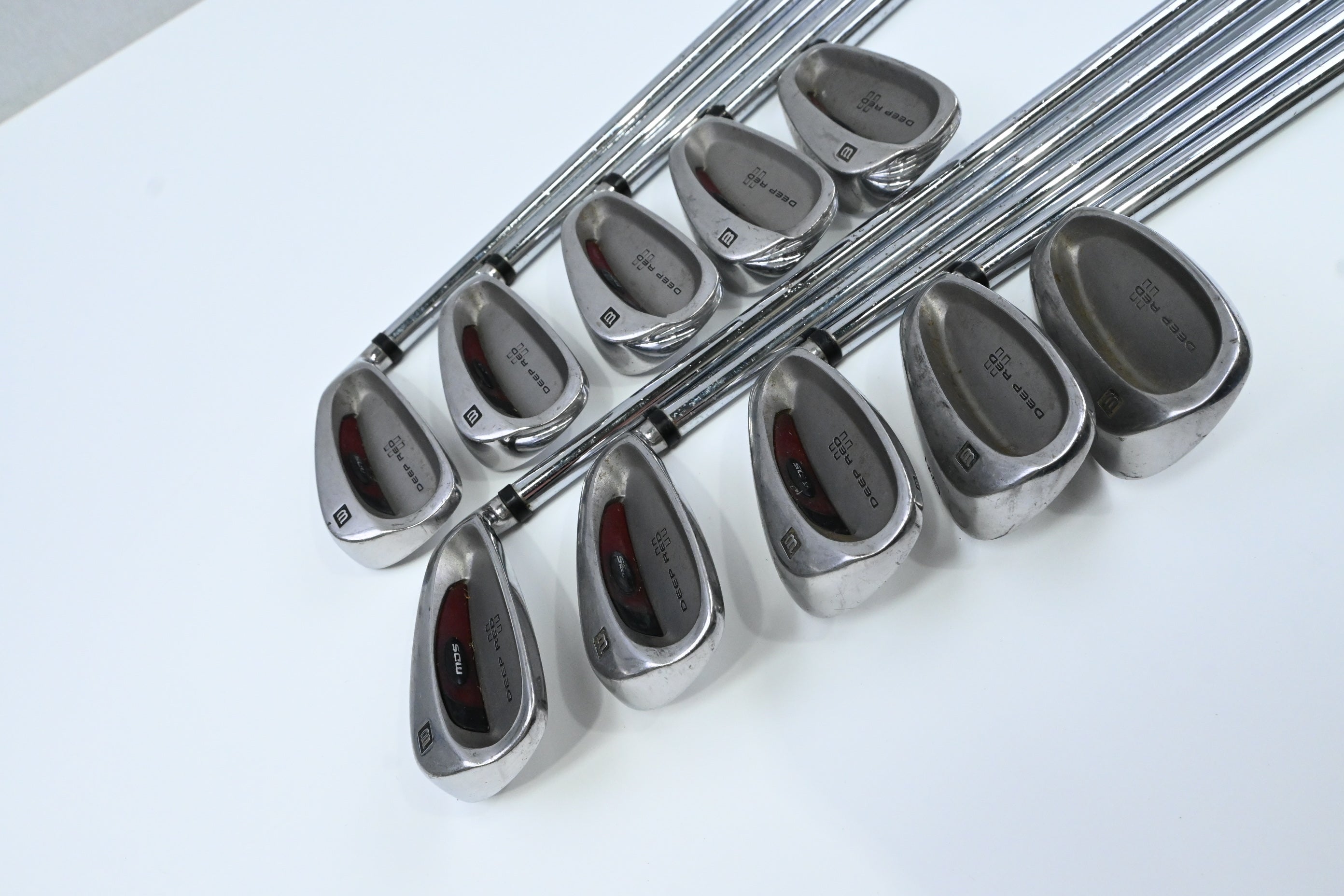 Wilson Deep Red II Irons / 3-PW+GW+SW / Regular Flex Step Control .450 Shafts