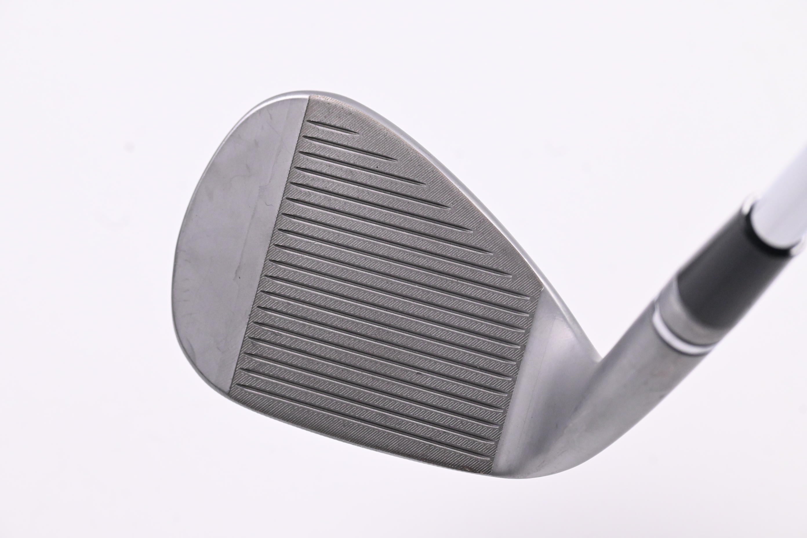 Taylormade Milled Grind 5 Gap Wedge / 52 Degree / Wedge Flex Dynamic Gold 115