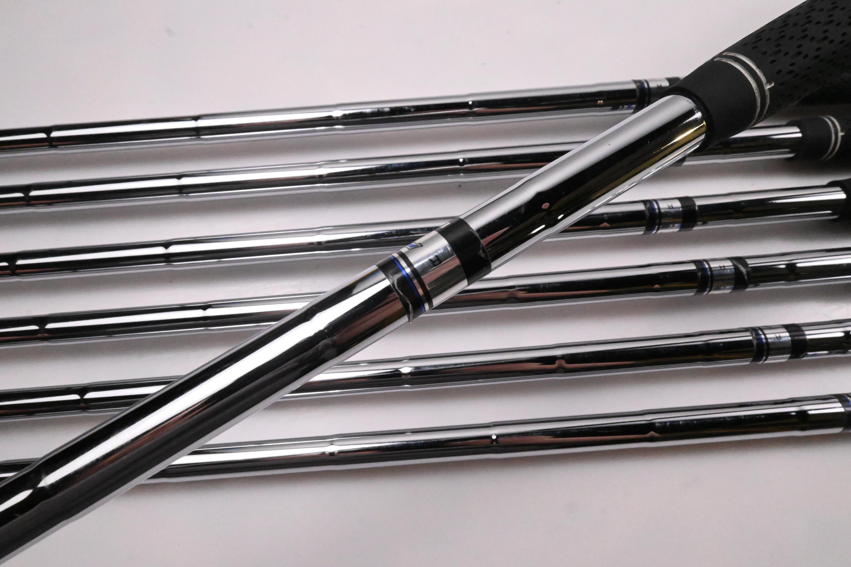 Cobra XL Irons / 5-PW+SW / Regular Flex Cobra XL Shafts
