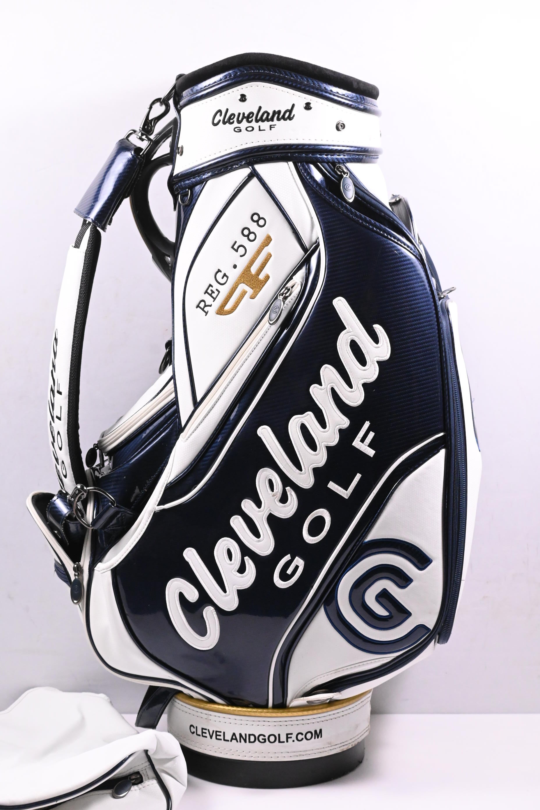 Cleveland Reg 588 Tour Bag / 6-Way Divider / White, Navy
