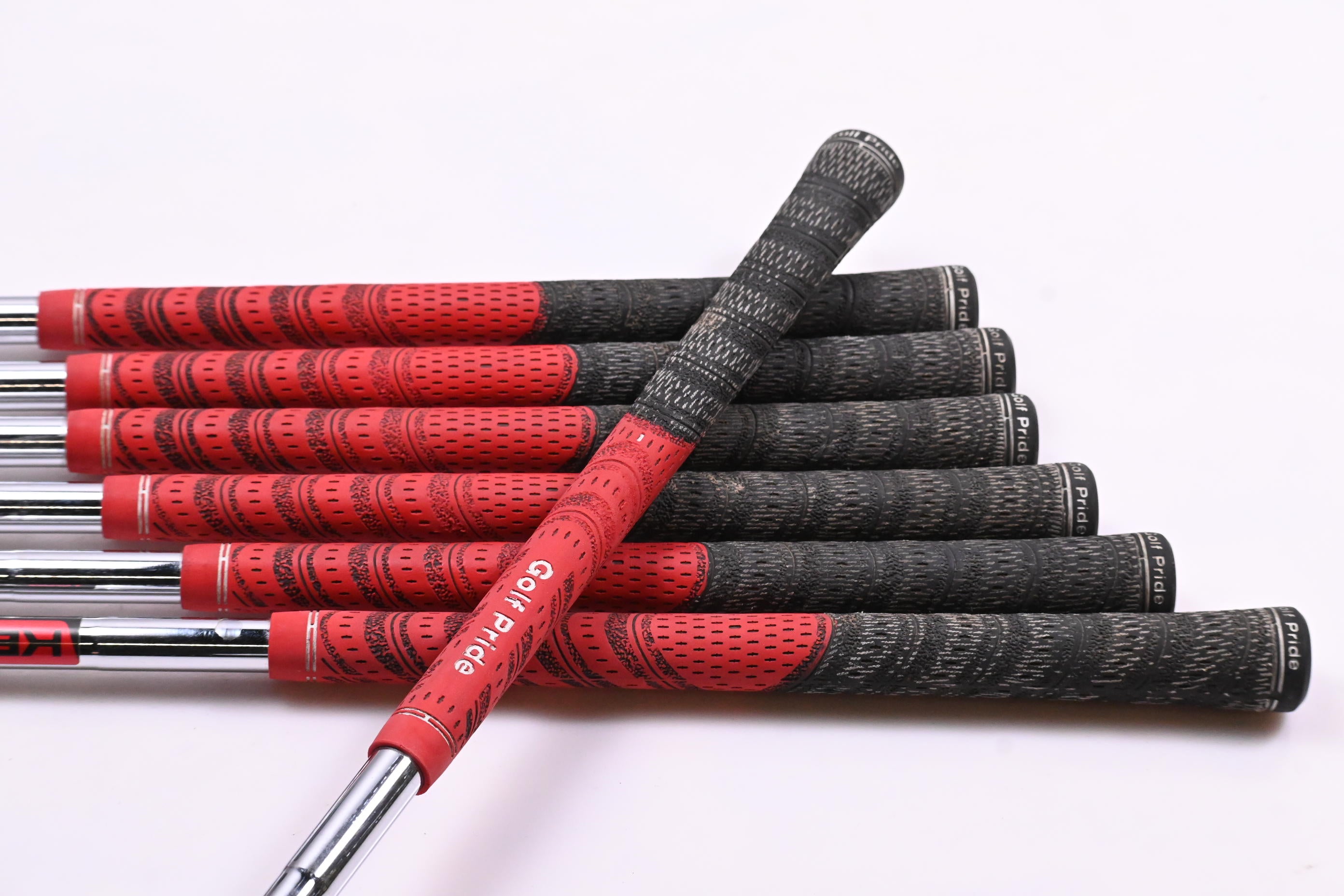 Taylormade SIM Max Irons / 5-PW+GW / Stiff Flex KBS Tour Shafts