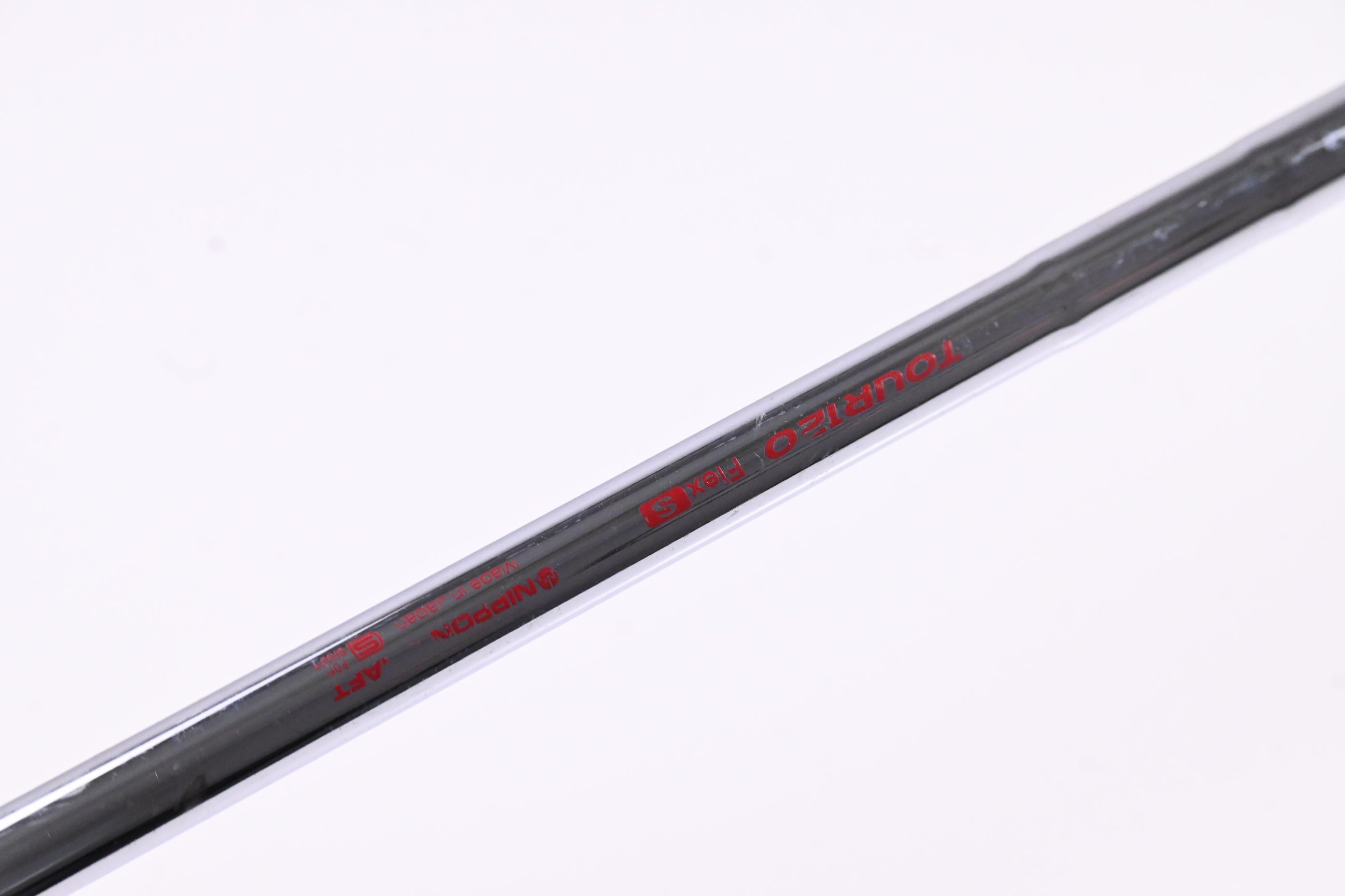 Mizuno JPX 923 Hot Metal #4 Iron / 19 Degree / Stiff Flex NS Pro Modus 3 120