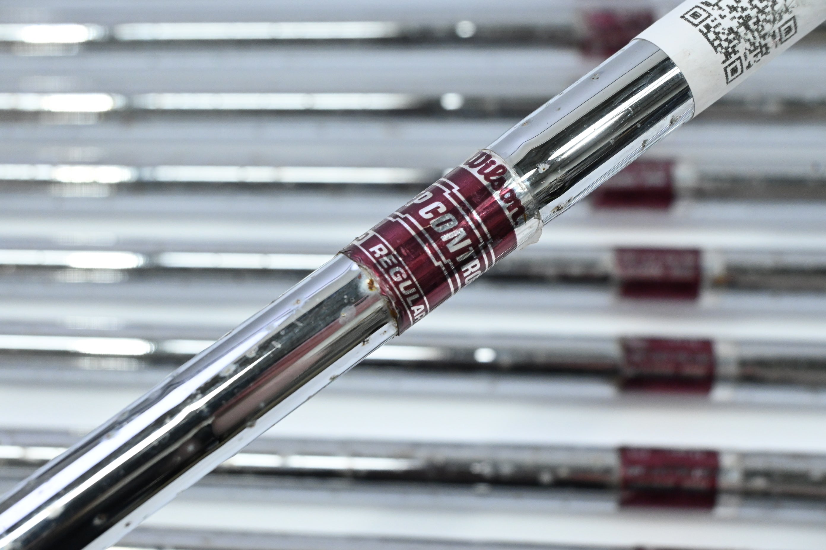 Wilson Deep Red II Irons / 3-PW+GW+SW / Regular Flex Step Control .450 Shafts