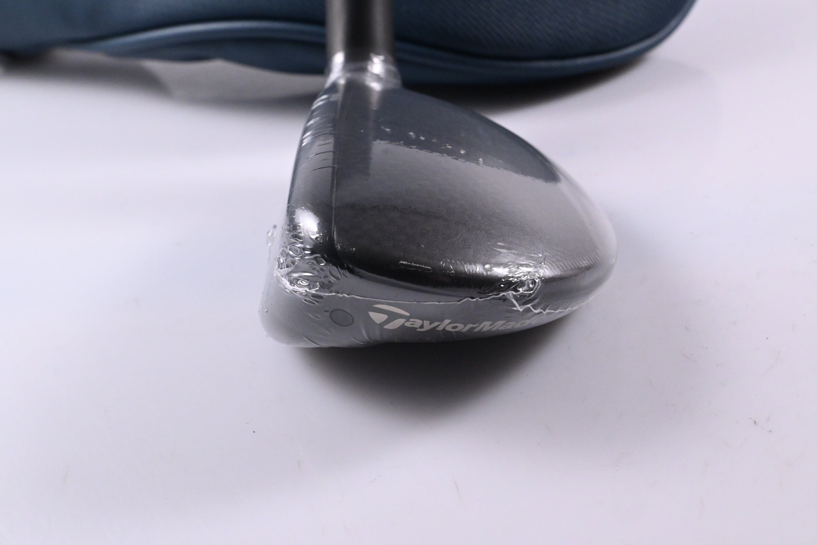 Left Hand Taylormade Qi4D #3 Hybrid / 19 Degree / Regular Flex KBS REAX 65 Shaft