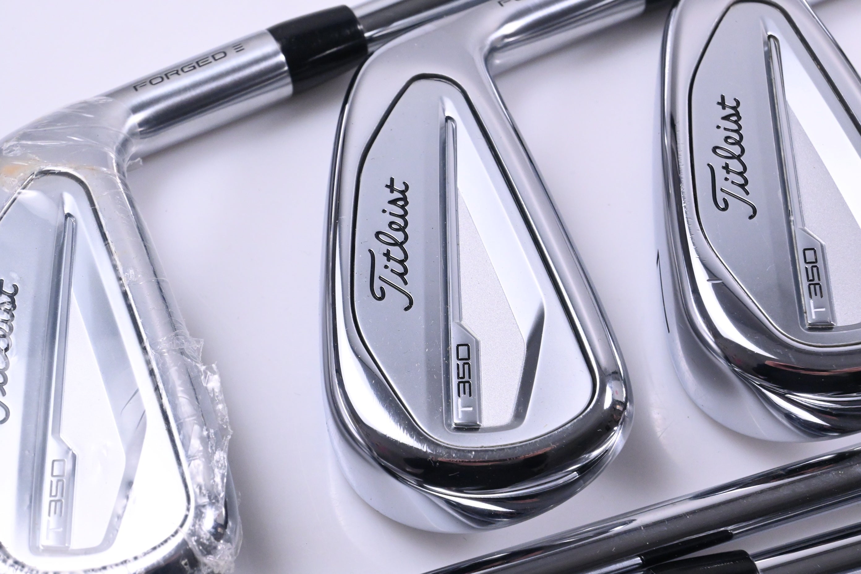 Titleist T350 Irons / 5-PW+48° / Regular Flex AMT Red R300 Shafts