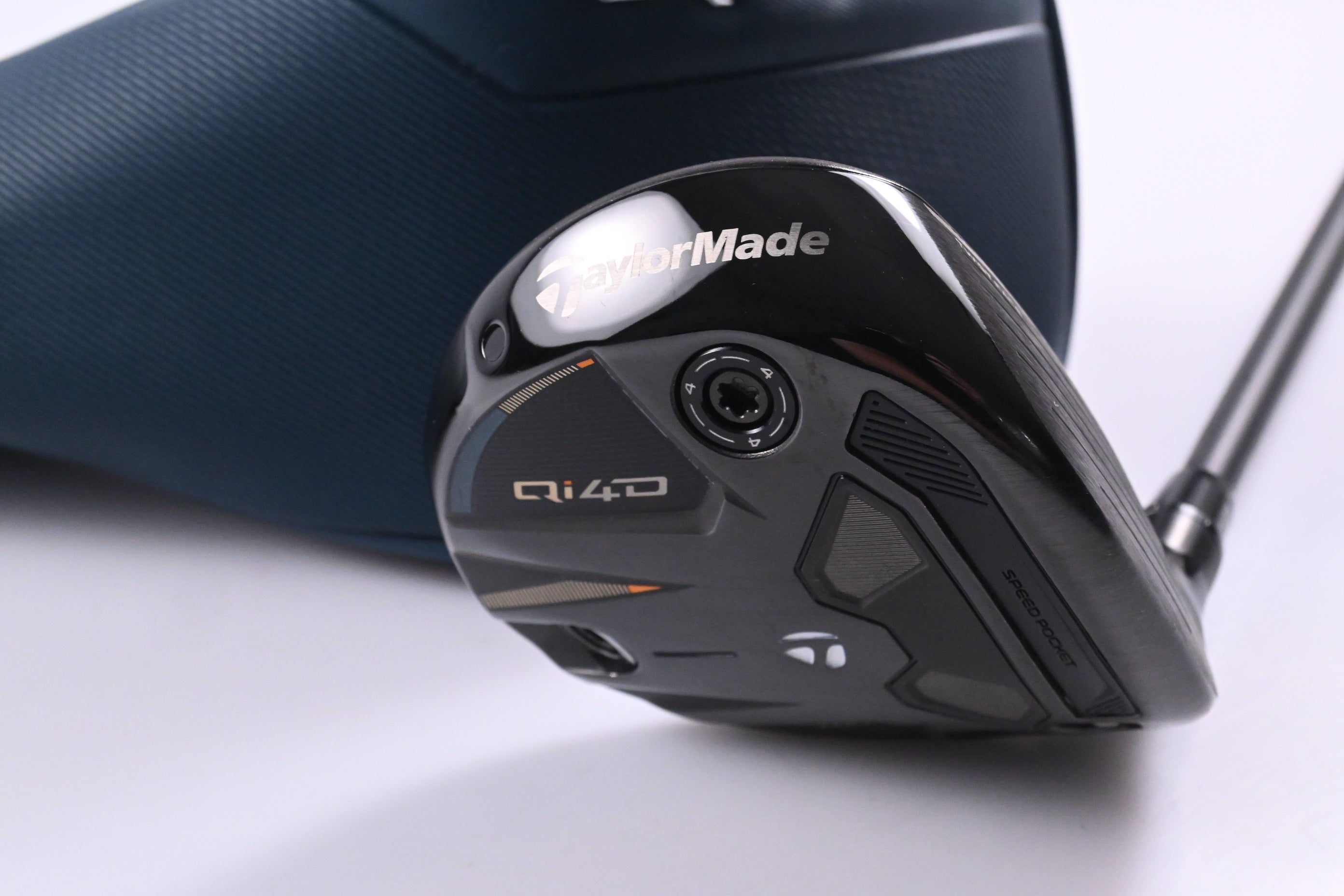 Taylormade Qi4D Tour #7 Wood / 21 Degree / Stiff Flex Aldila Rogue 70 Shaft