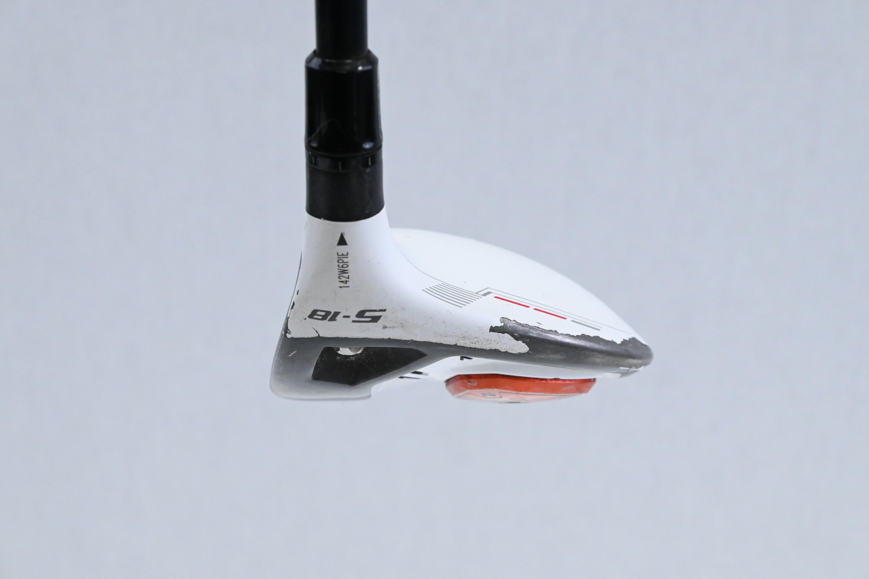 Taylormade R11 #5 Wood / 18 Degree / Regular Flex Fujikura Blur 60 Shaft