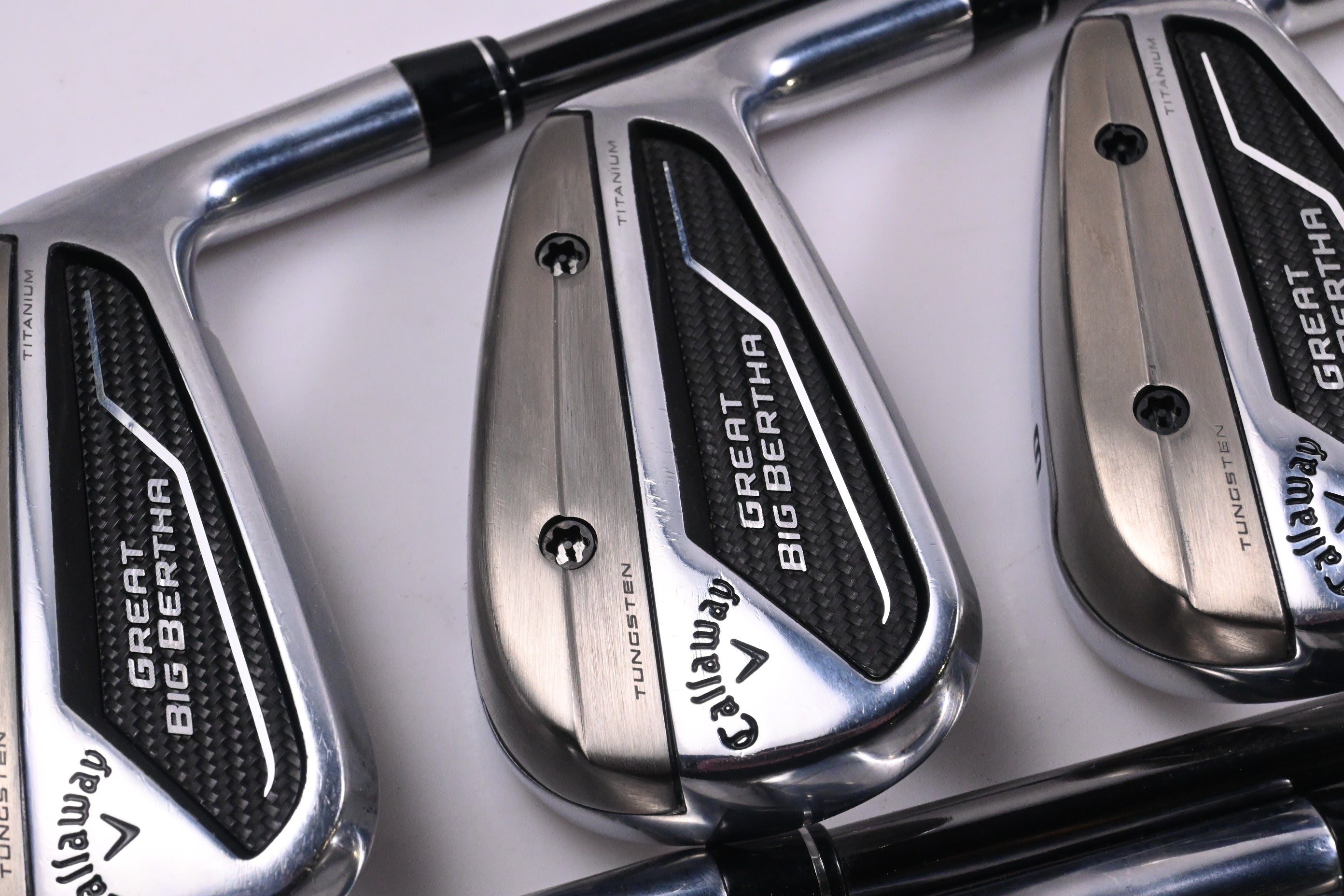Callaway Great Big Bertha 2023 Irons / 6-PW+GW / Senior Flex UST Helium Nanocore