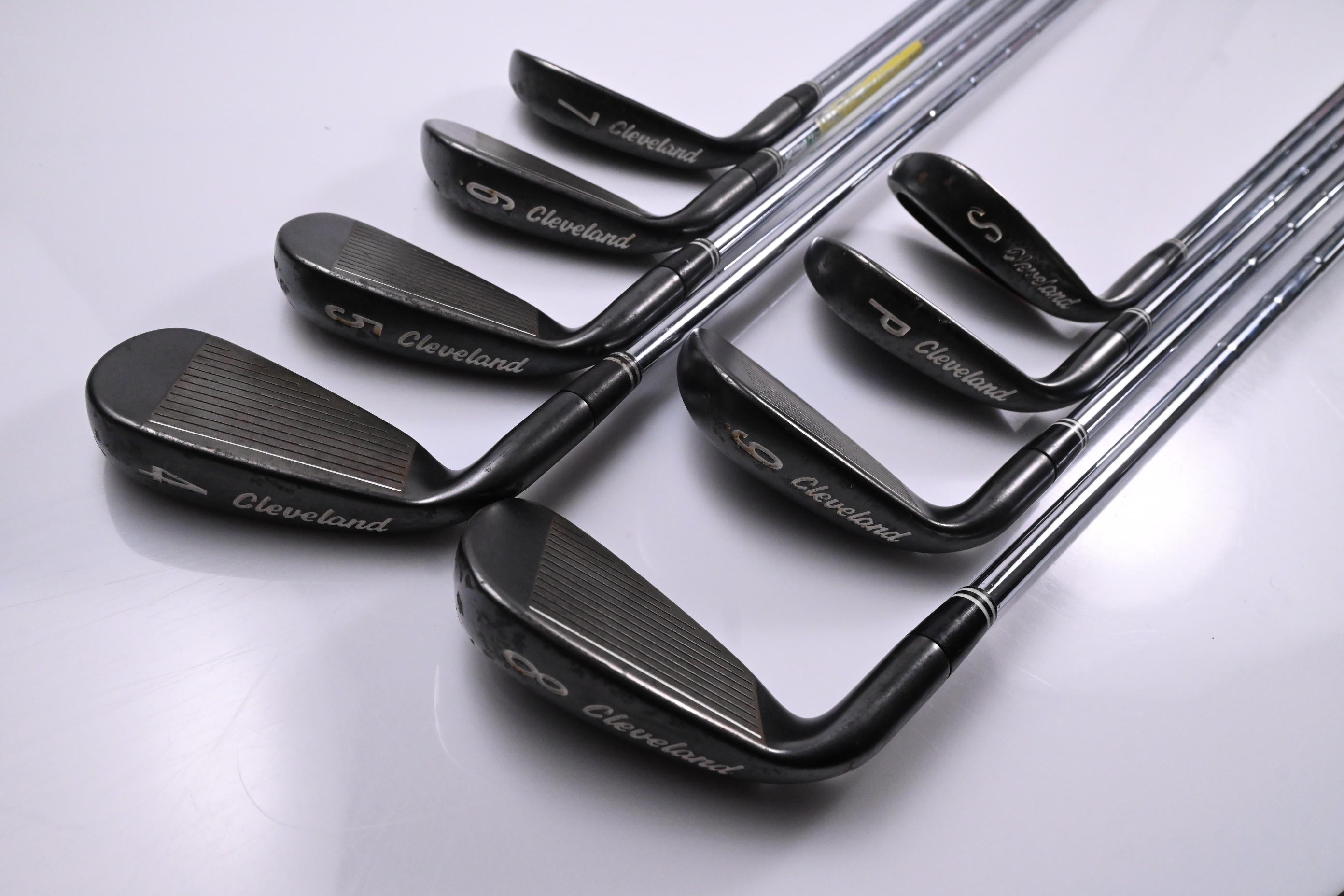 Cleveland TA7 Irons / 4-PW+SW / Uniflex Action Lite Shafts