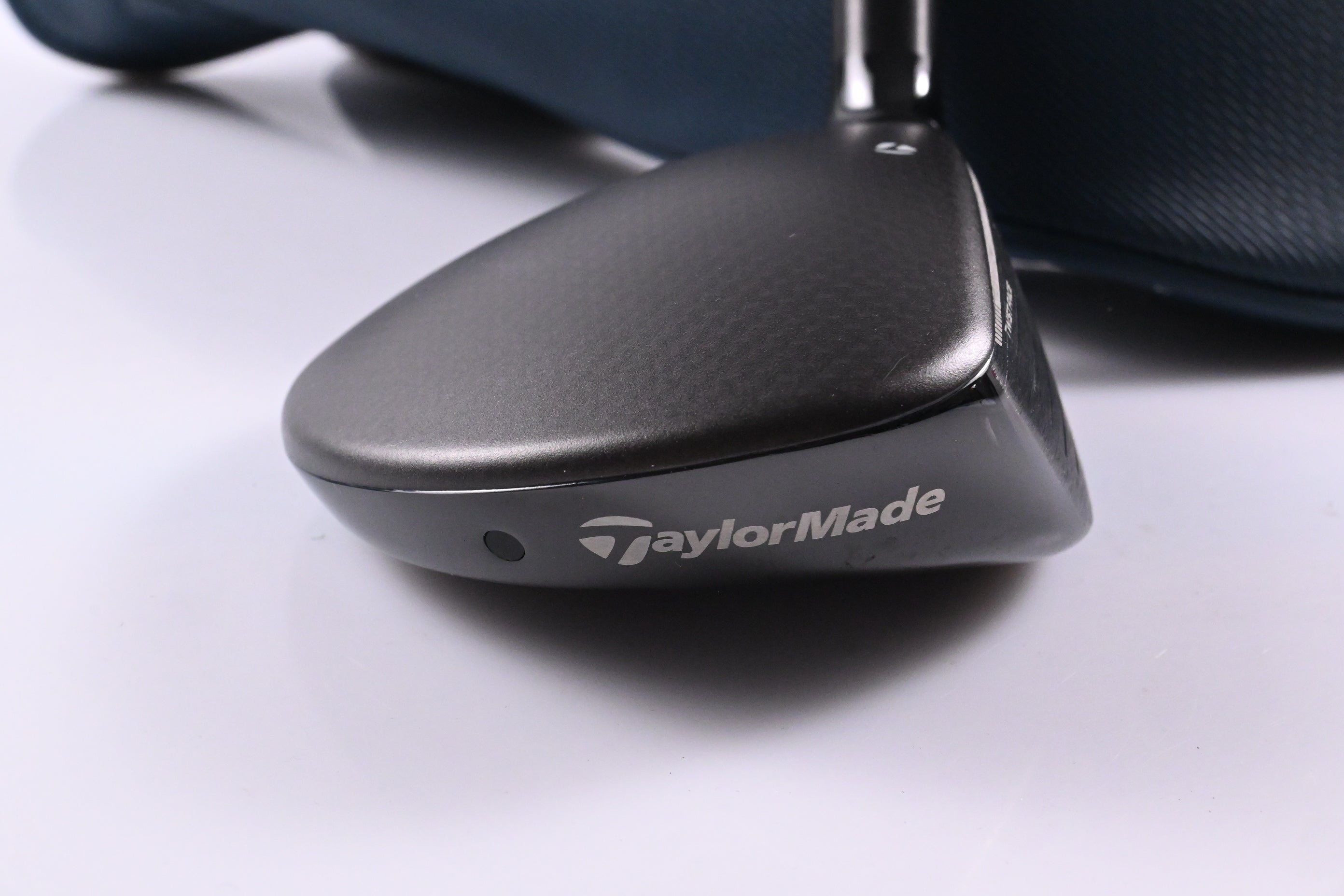 Taylormade Qi4D Tour #7 Wood / 21 Degree / Stiff Flex Aldila Rogue 70 Shaft