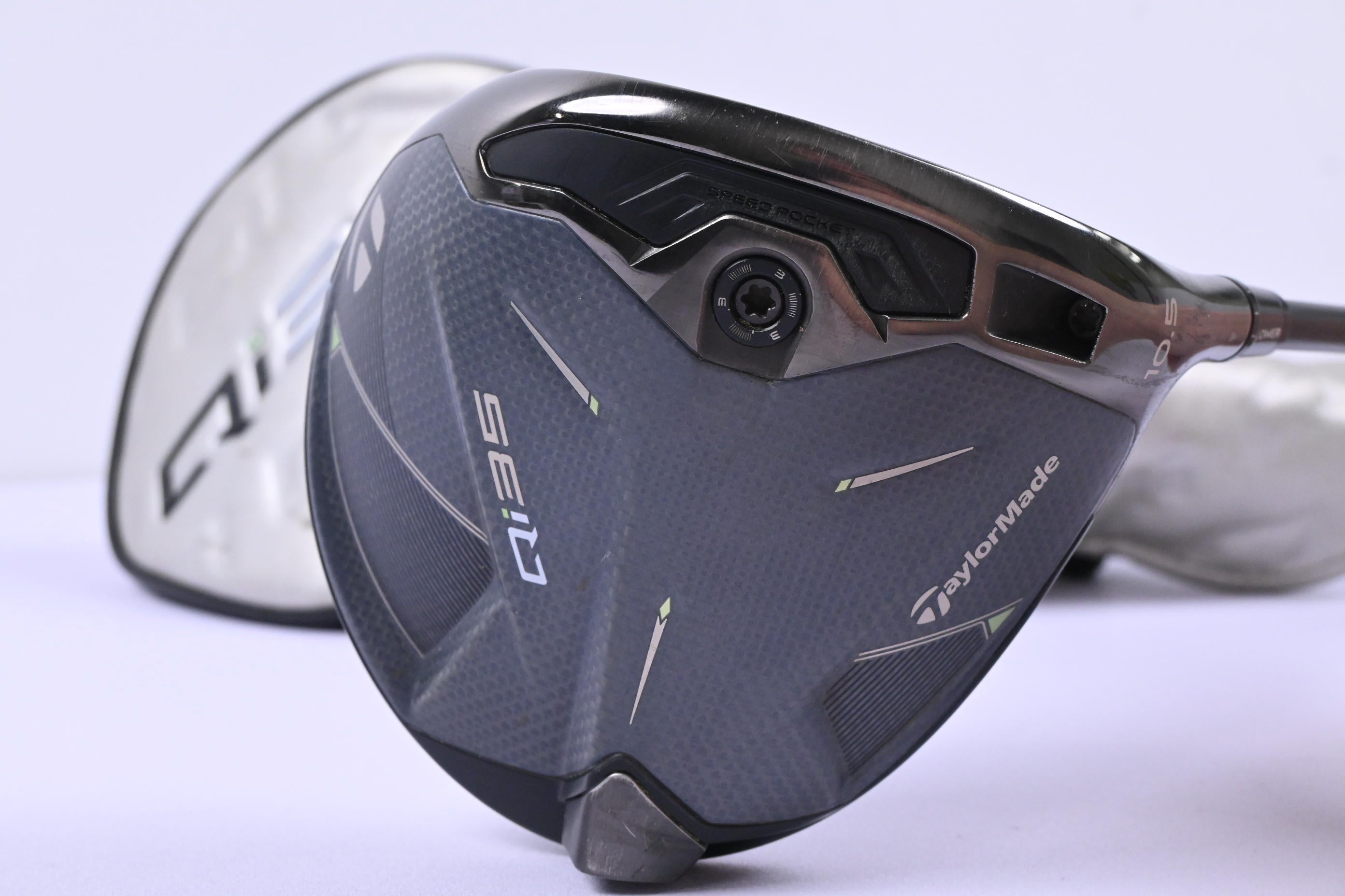 Taylormade Qi35 Driver / 10.5 Degree / Regular Flex Ventus Blue 5 Shaft