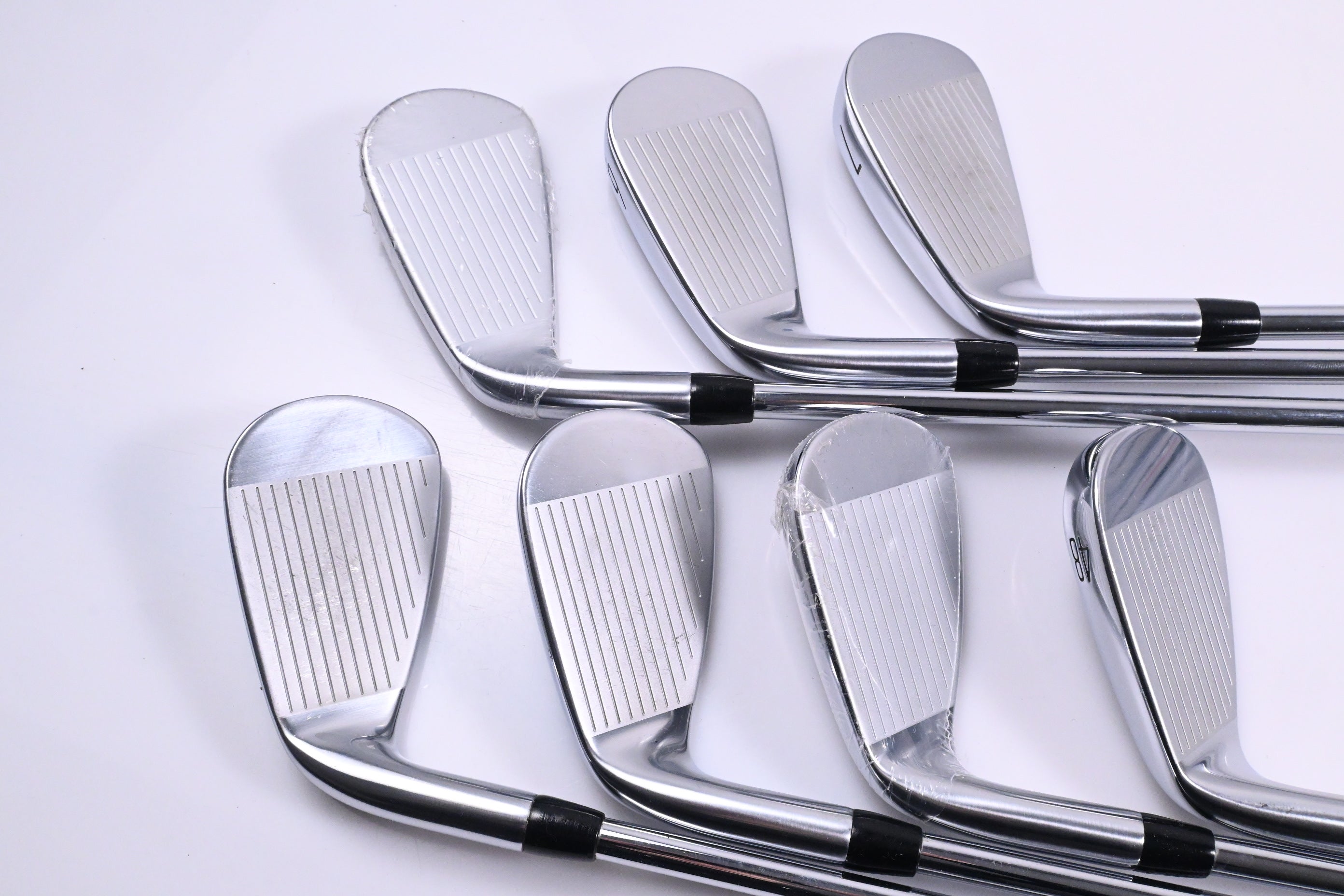 Titleist T350 Irons / 5-PW+48° / Regular Flex AMT Red R300 Shafts