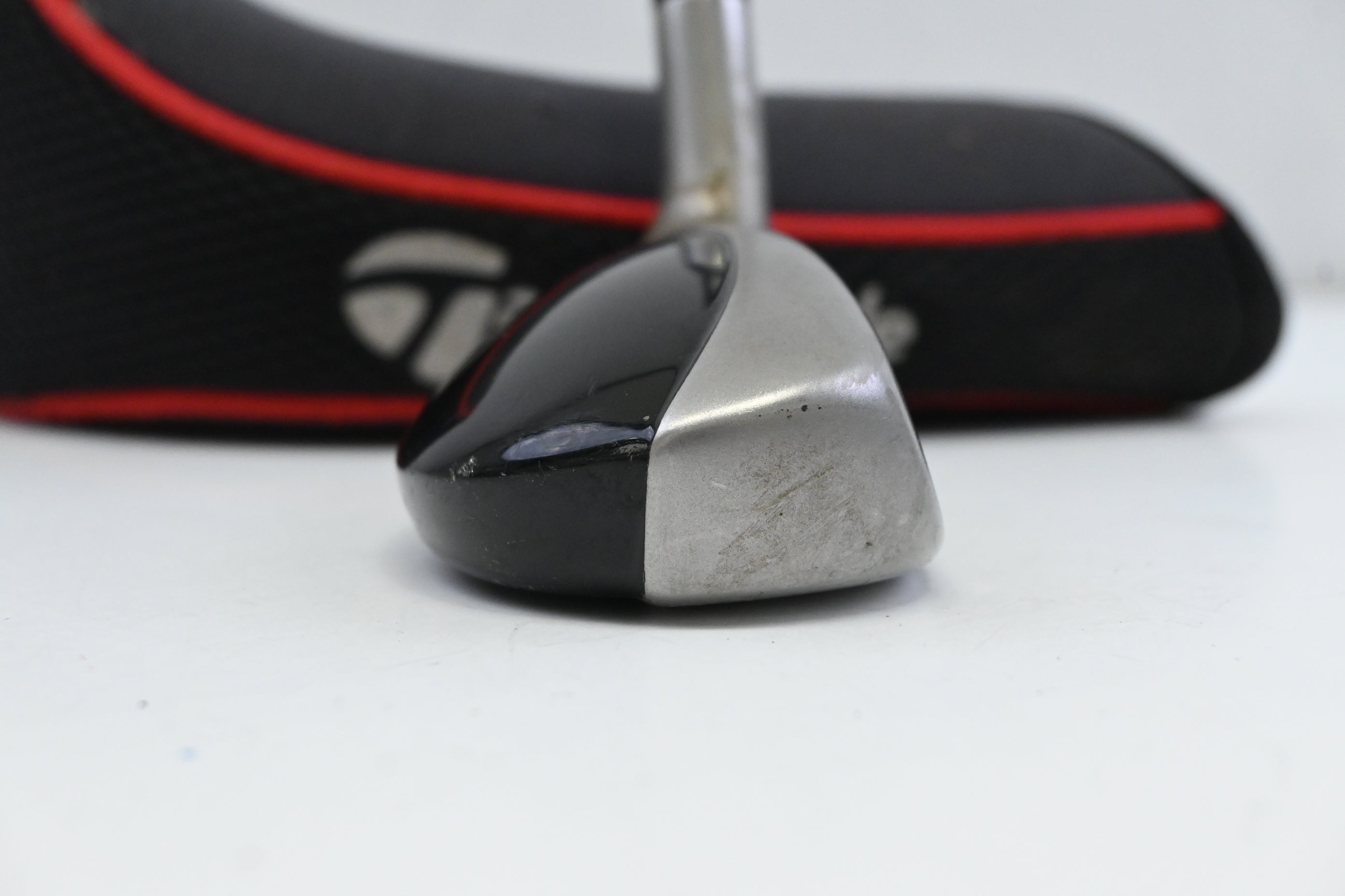 Taylormade Rescue Mid #3 Hybrid / 19 Degree / Stiff Flex Taylormade Ultralite Shaft