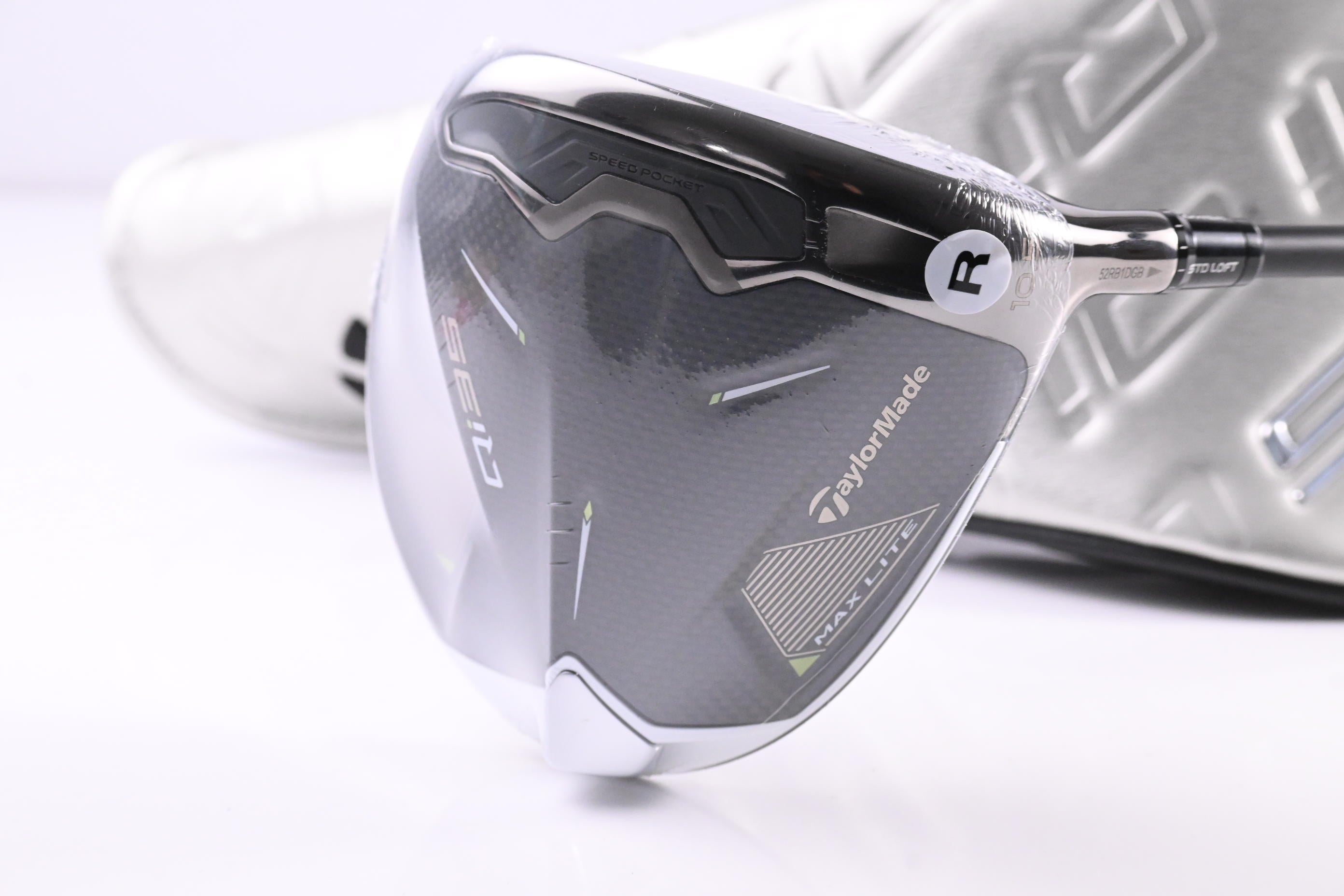 Taylormade Qi35 Max Lite Driver / 10.5 Degree / Regular Flex Vanquish 4 Shaft