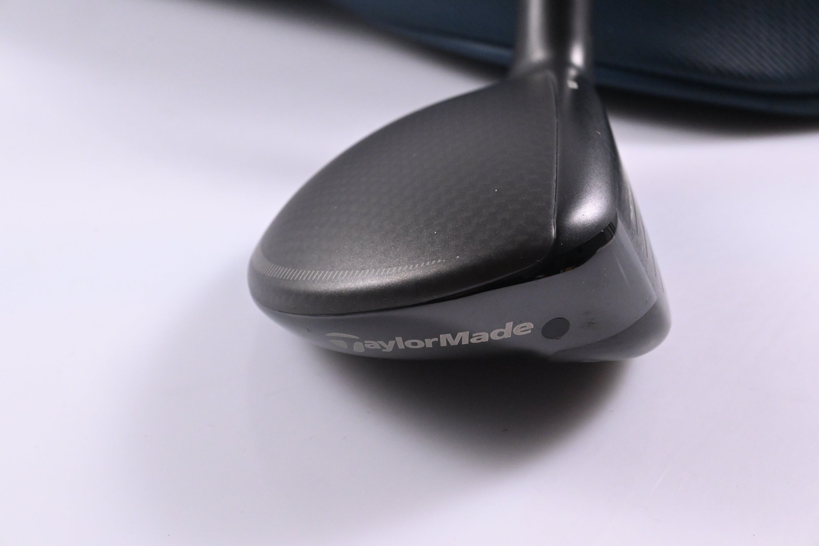 Taylormade Qi4D #4 Hybrid / 22 Degree / Stiff Flex Kai'li White 90 Shaft