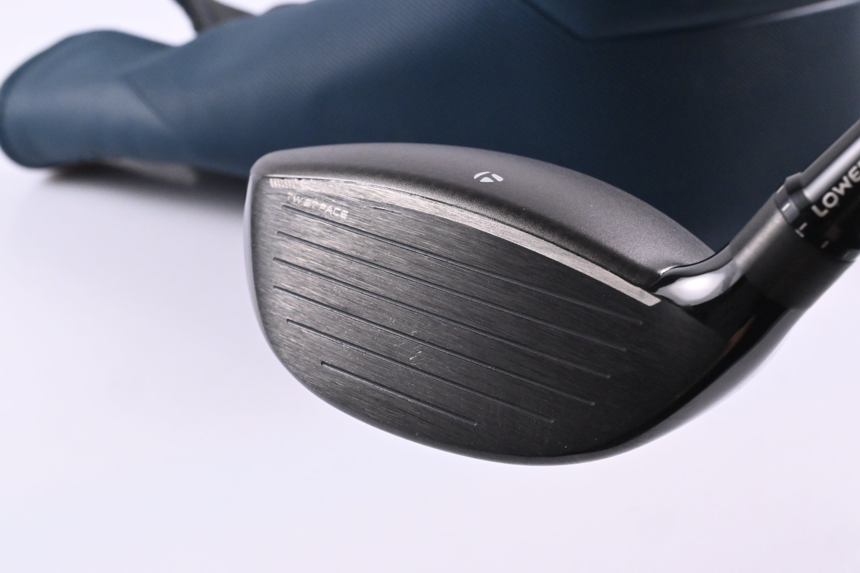 Taylormade Qi4D Tour #7 Wood / 21 Degree / Stiff Flex Aldila Rogue 70 Shaft