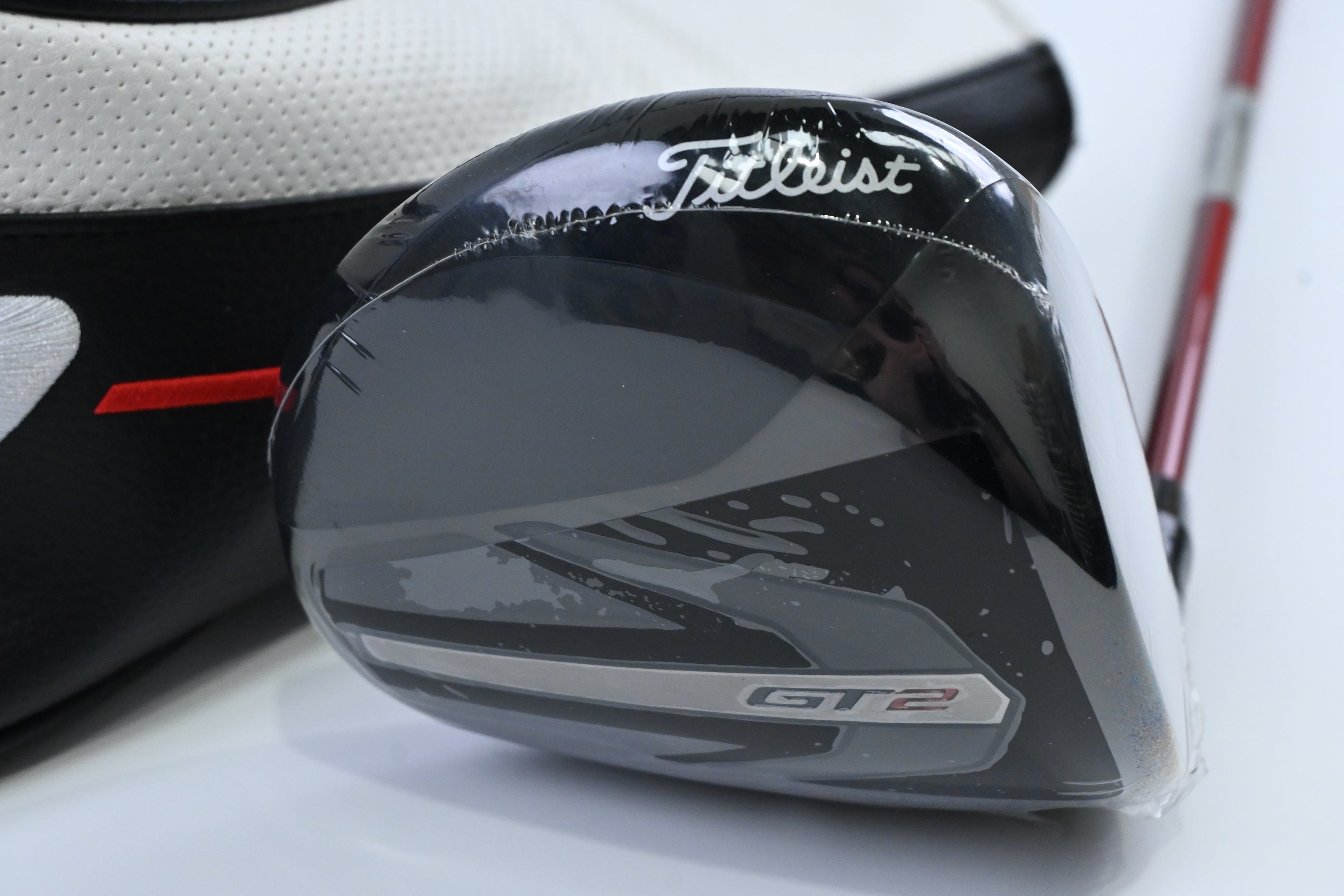 Titleist GT2 Driver / 9 Degree / Regular Flex Denali Red 50 Shaft