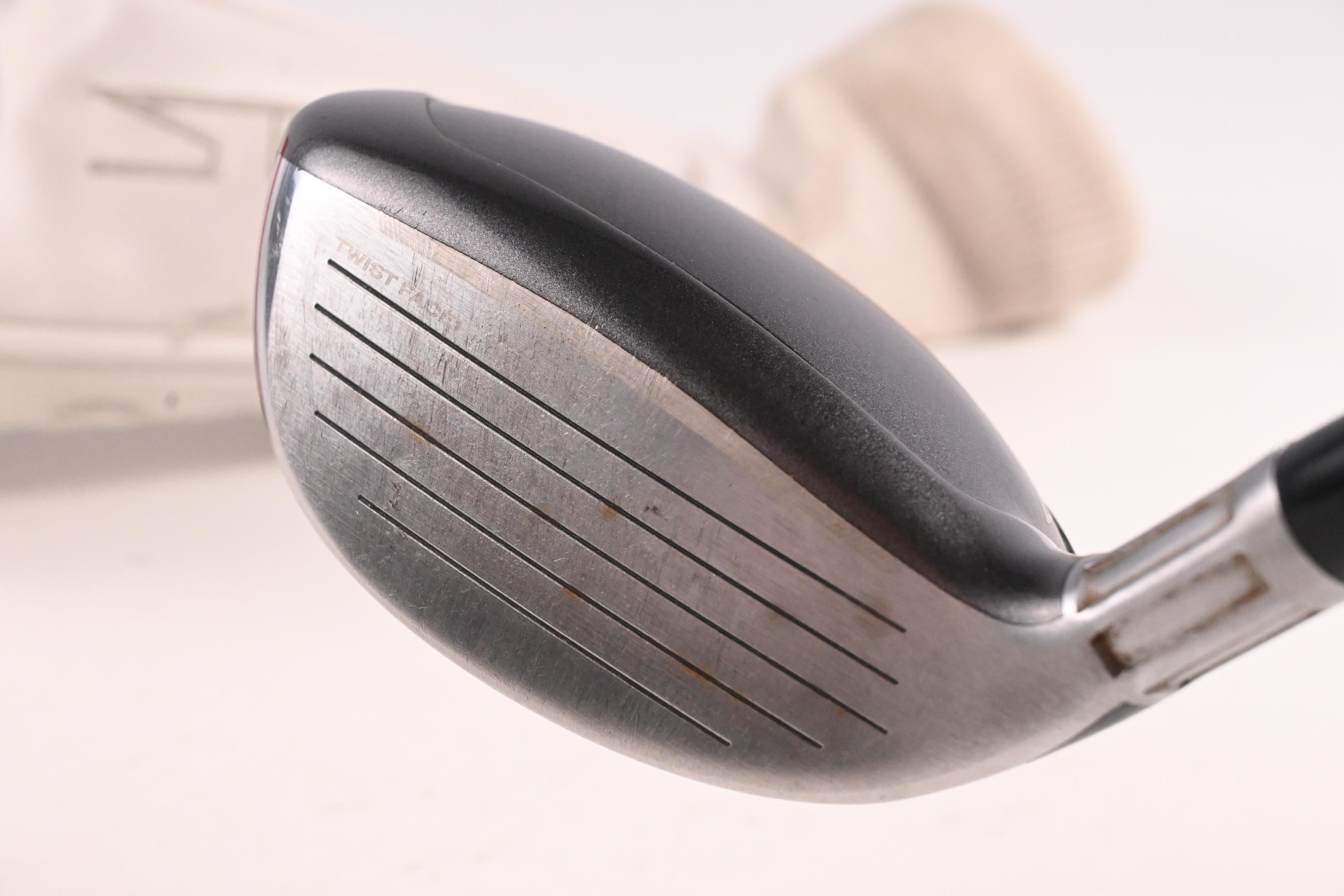 Ladies Taylormade Stealth #6 Hybrid / 28 Degree / Ladies Flex Aldila Ascent 45