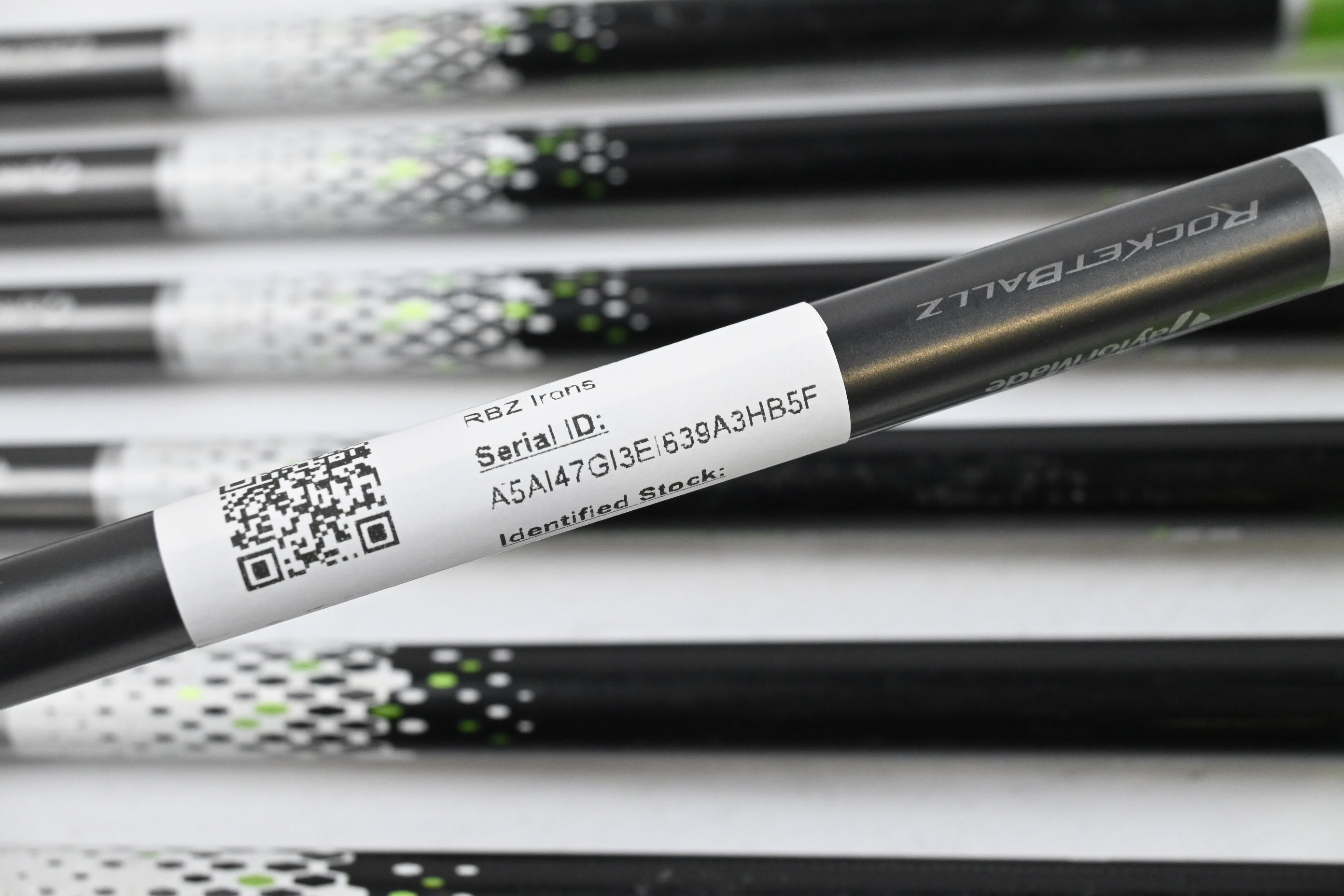 Taylormade RBZ Irons / 4-PW+SW / Regular Flex RBZ 65 Shafts