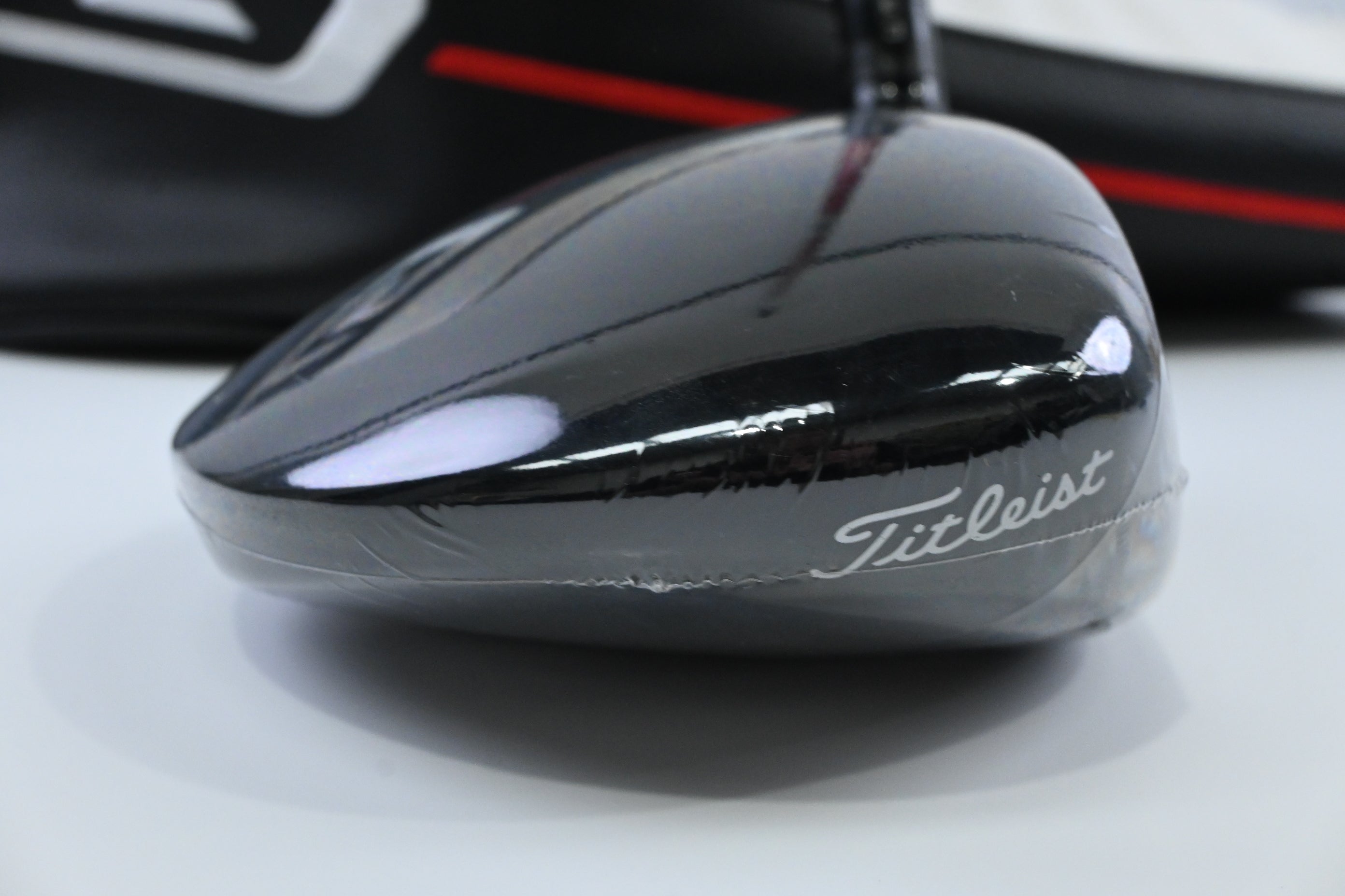 Titleist GT2 Driver / 9 Degree / Regular Flex Denali Red 50 Shaft