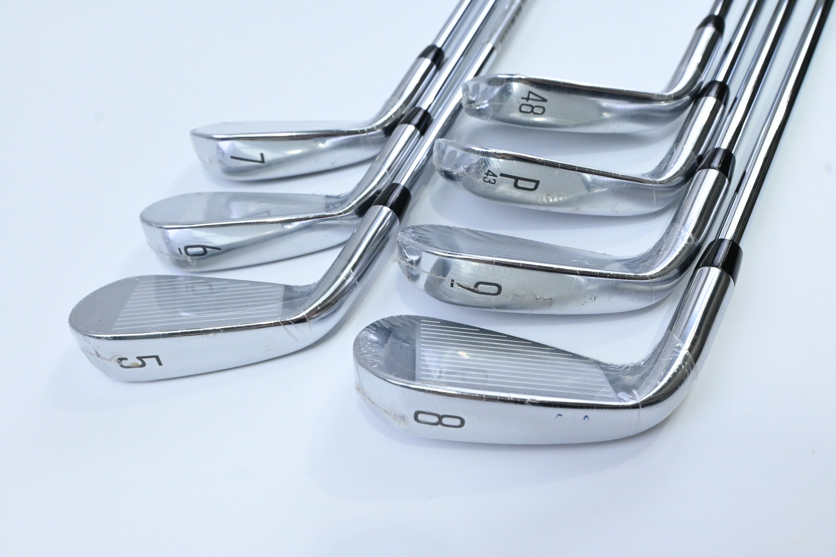 Titleist T350 Irons / 5-PW+48° / Regular Flex AMT Red R300 Shafts
