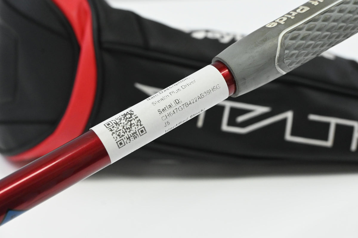 Taylormade Stealth Plus Driver / 10.5 Degree / Regular Flex HZRDUS Smoke Red RDX