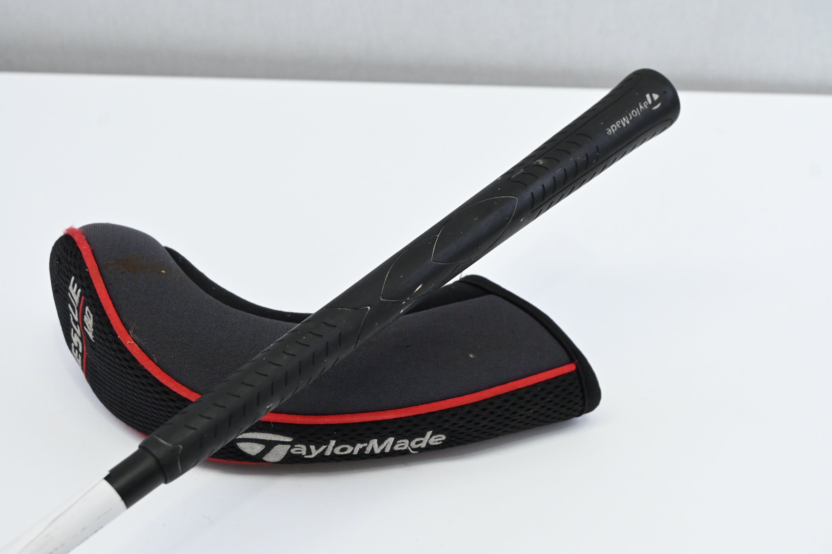 Taylormade Rescue Mid #3 Hybrid / 19 Degree / Stiff Flex Taylormade Ultralite Shaft