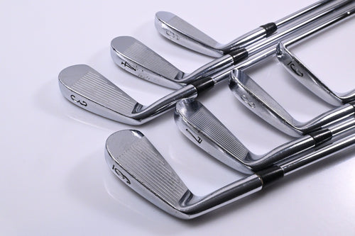 Titleist 690.MB Irons / 3-9i / Stiff Flex Dynamic Gold S300 Shafts