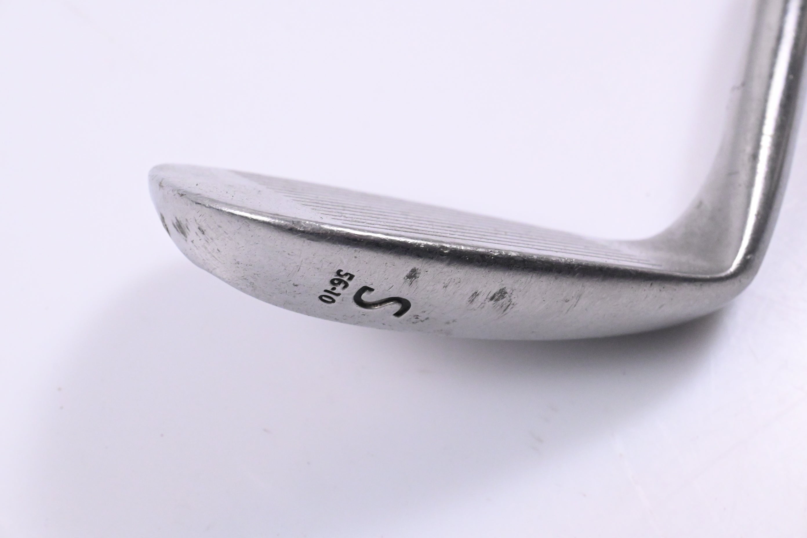 Wilson TW5 Sand Wedge / 56 Degree / Wedge Flex Dynamic Gold Shaft