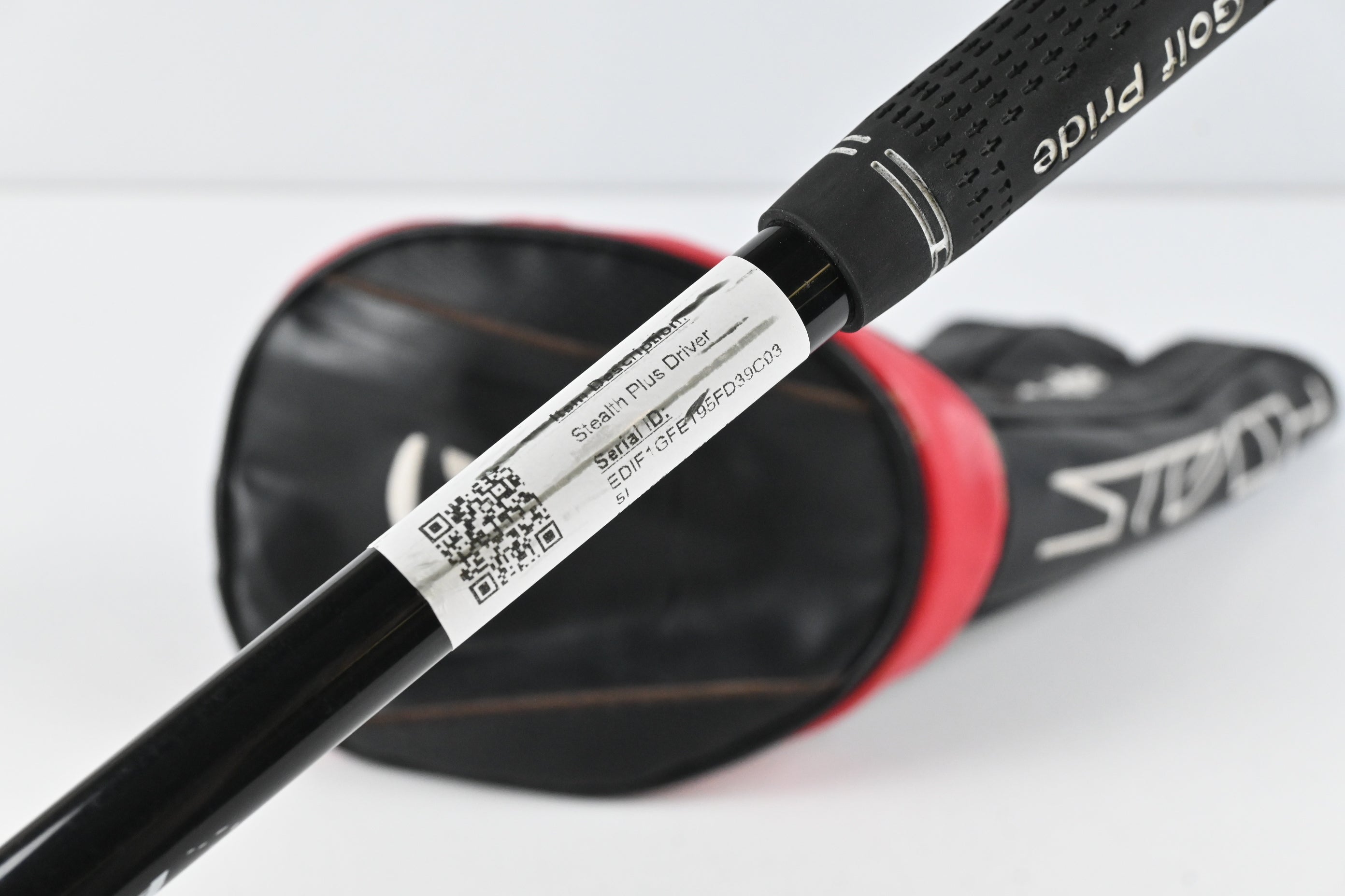 Taylormade Stealth Plus Driver / 10.5 Degree / Stiff Flex Kuro Kage Silver 60