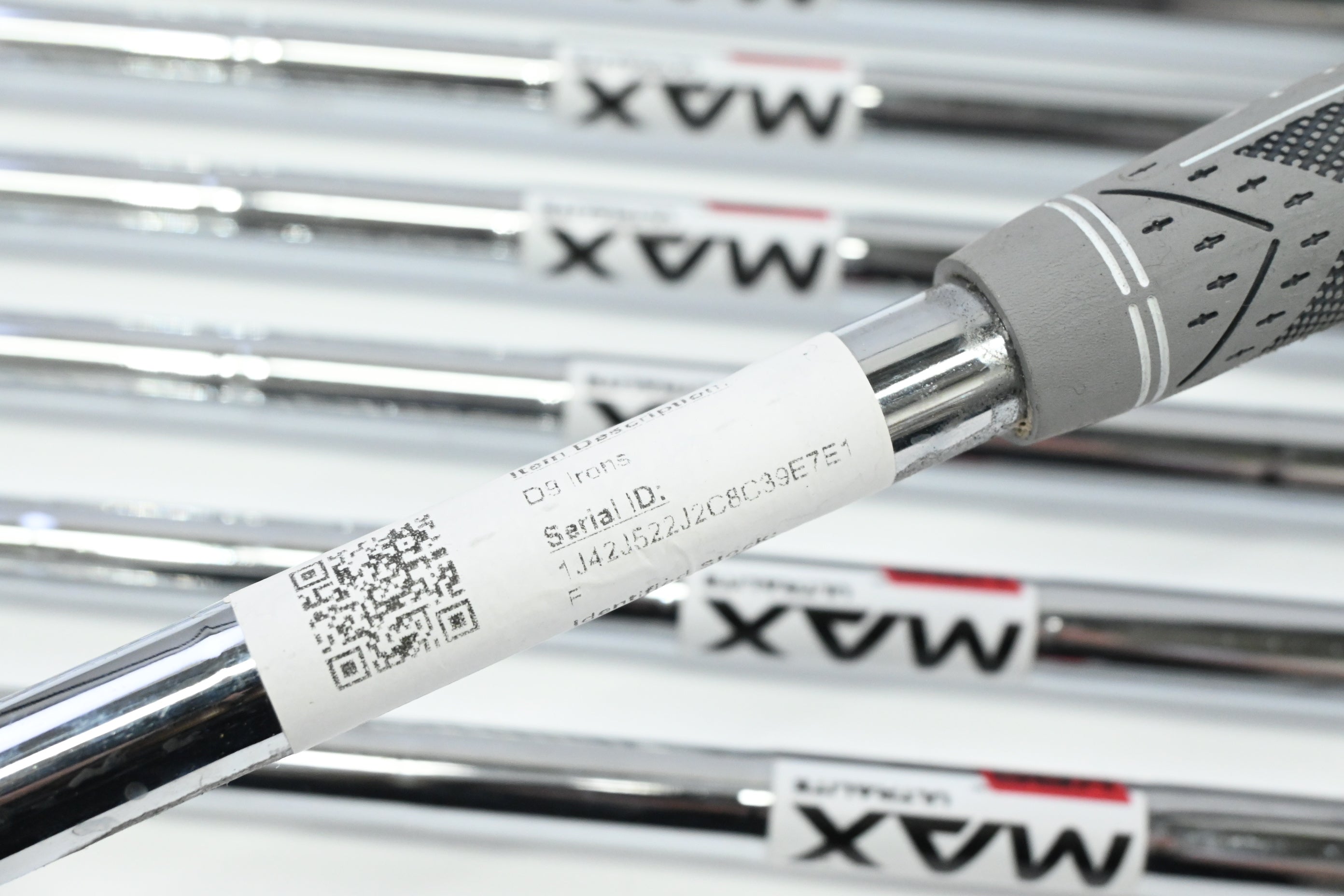Wilson D9 Irons / 5-PW+SW / Regular Flex KBS Max Ultralite Shafts