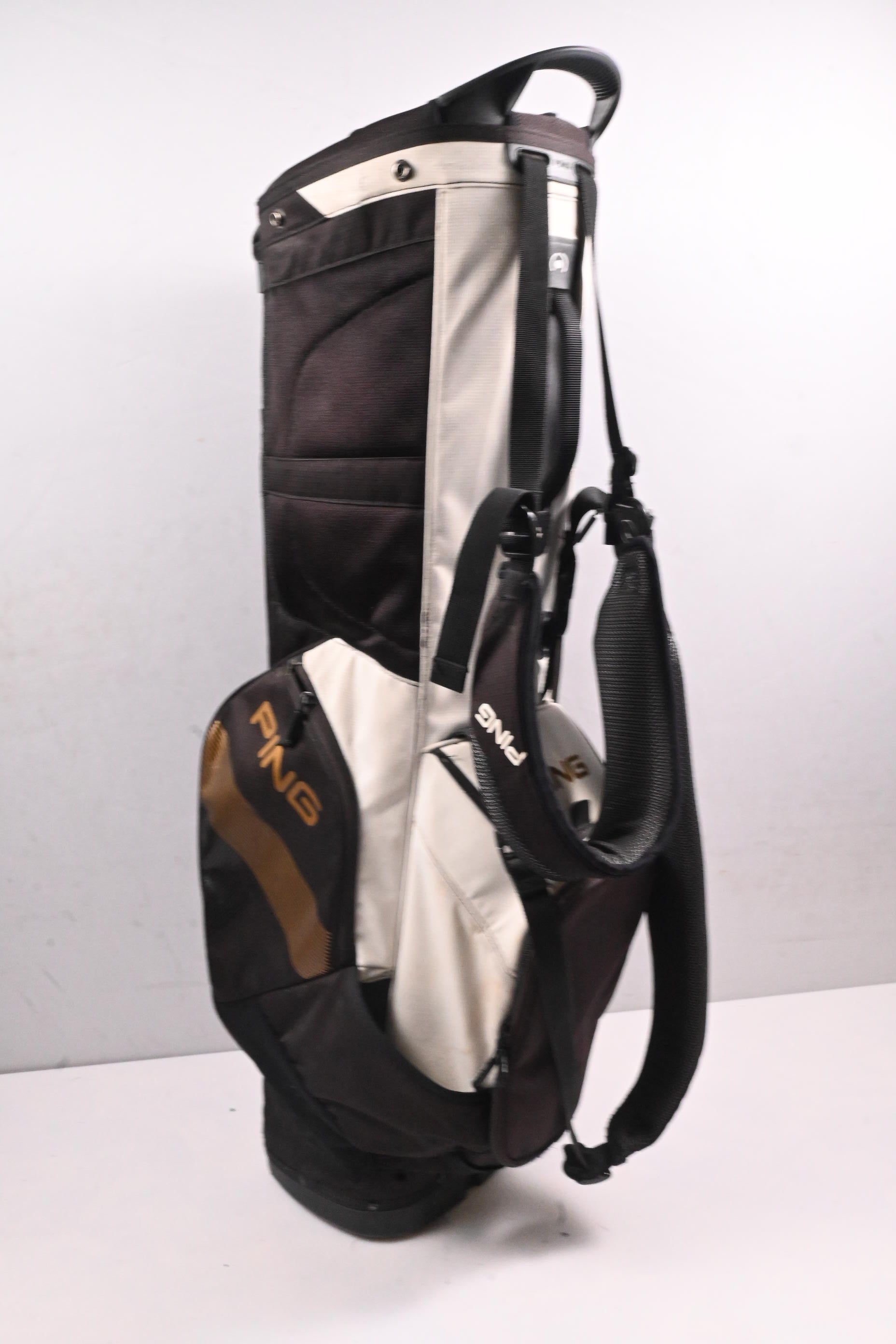 Ping Hoofer Stand Bag / 5-Way Divider / Black, White