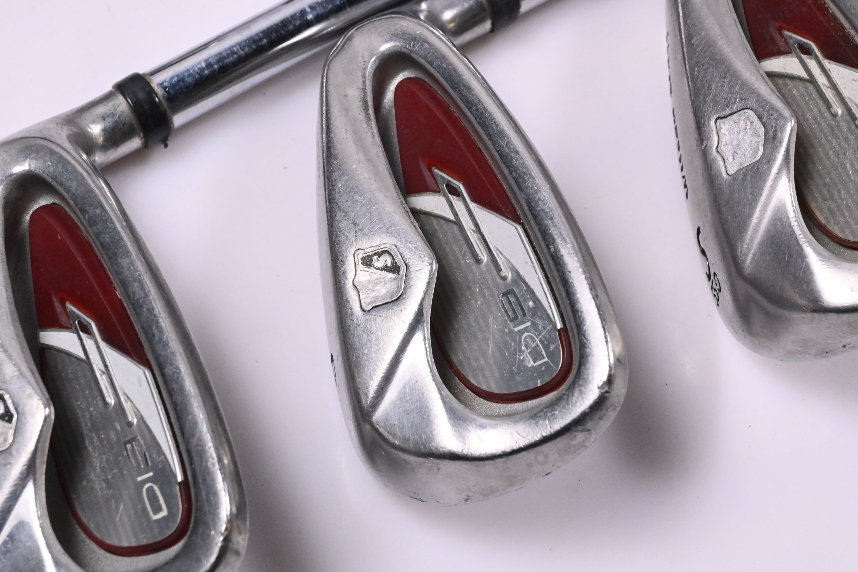 Wilson Di9 Irons / 7-PW+SW / Uniflex TX 99 Superlight Shafts