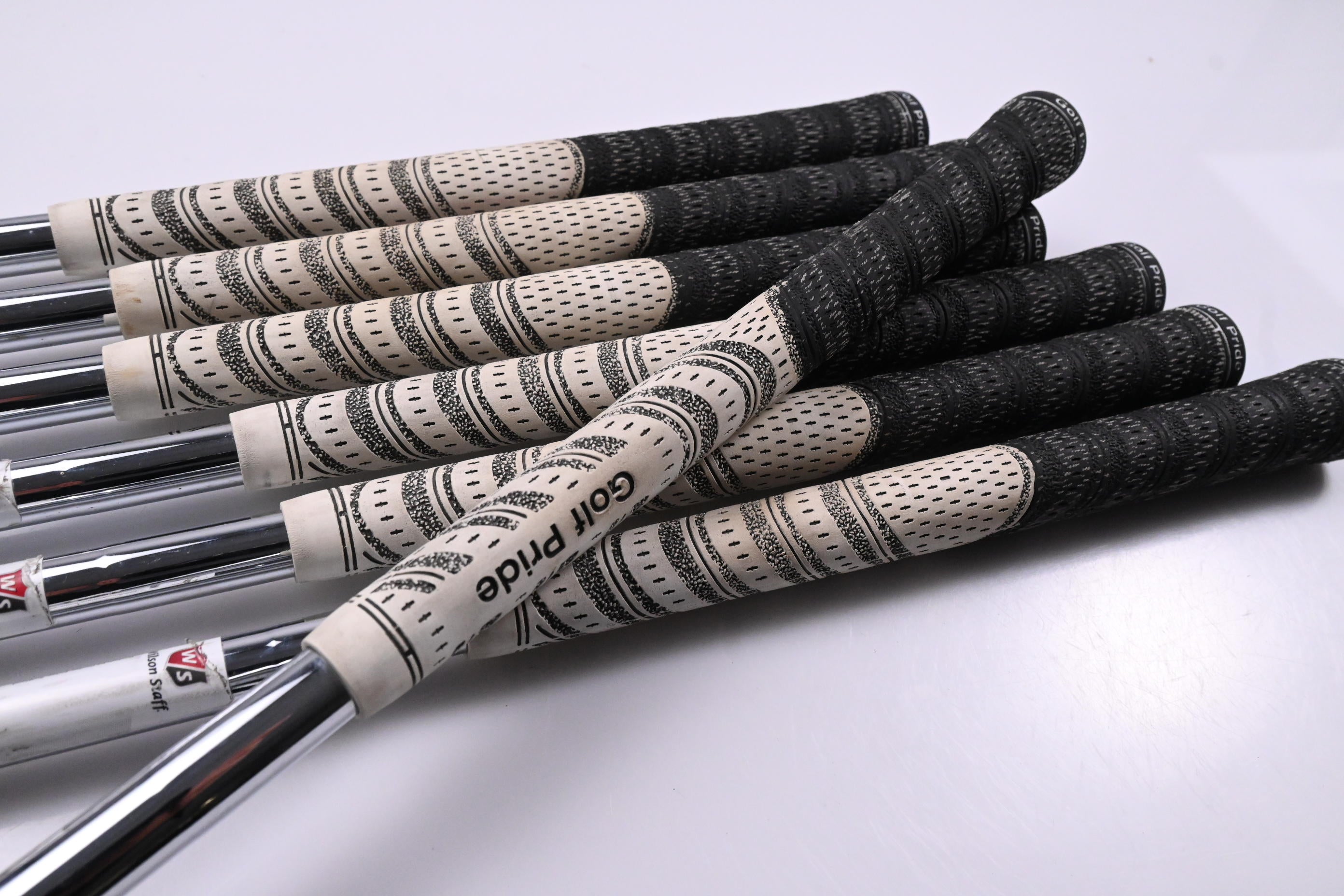Wilson Staff D7 Irons / 5-PW+SW / Stiff Flex KBS Tour 105 Shafts