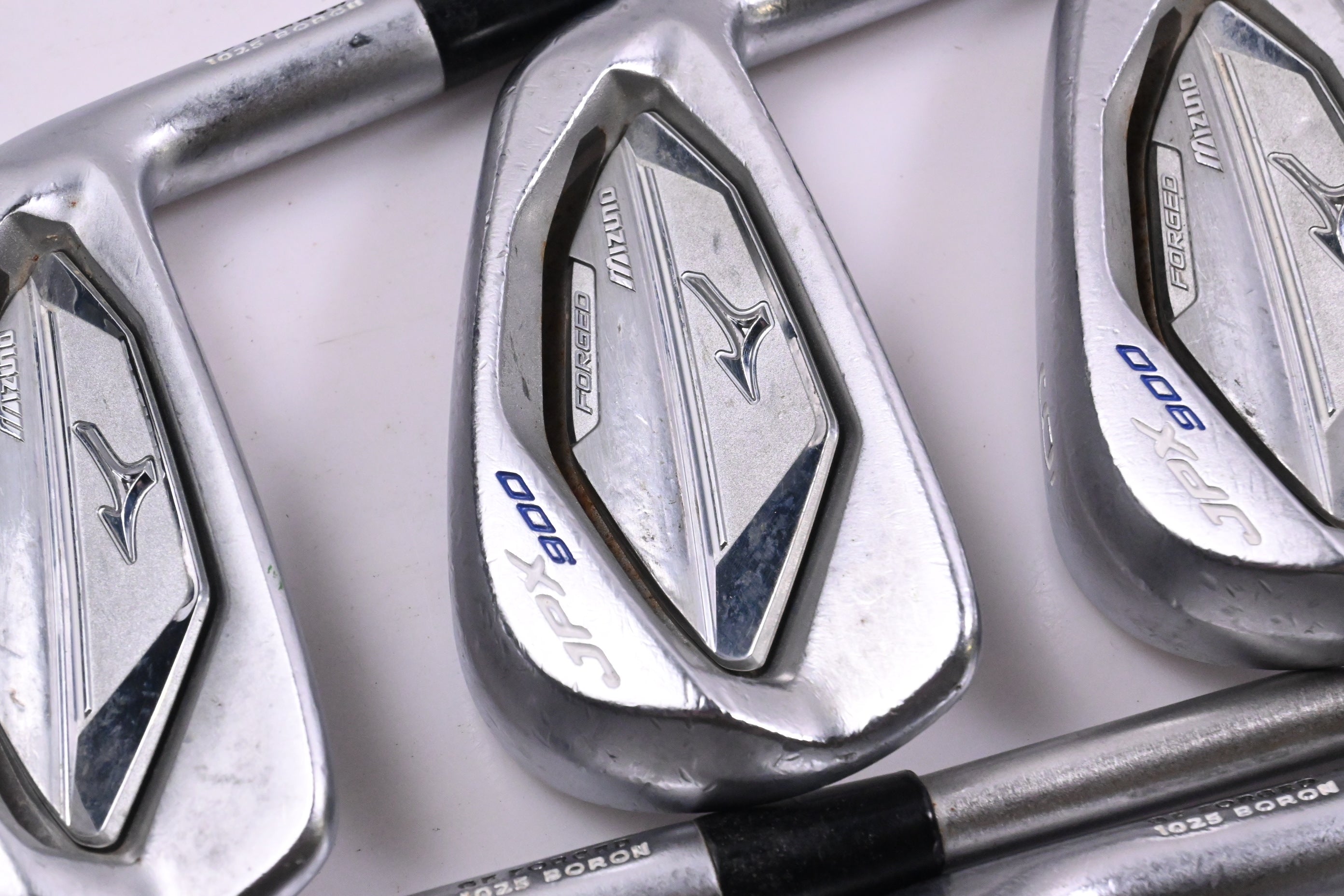 Mizuno JPX 900 Forged Irons / 4-9i / X-Flex KBS Tour C-Taper 130 Shafts
