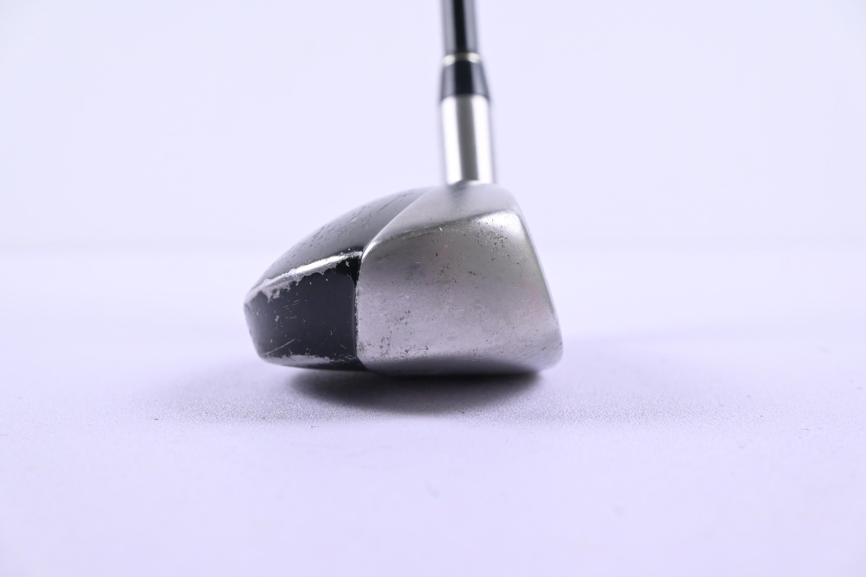 Taylormade Rescue Mid #2 Hybrid / 16 Degree / Regular Flex Ultralite Shaft